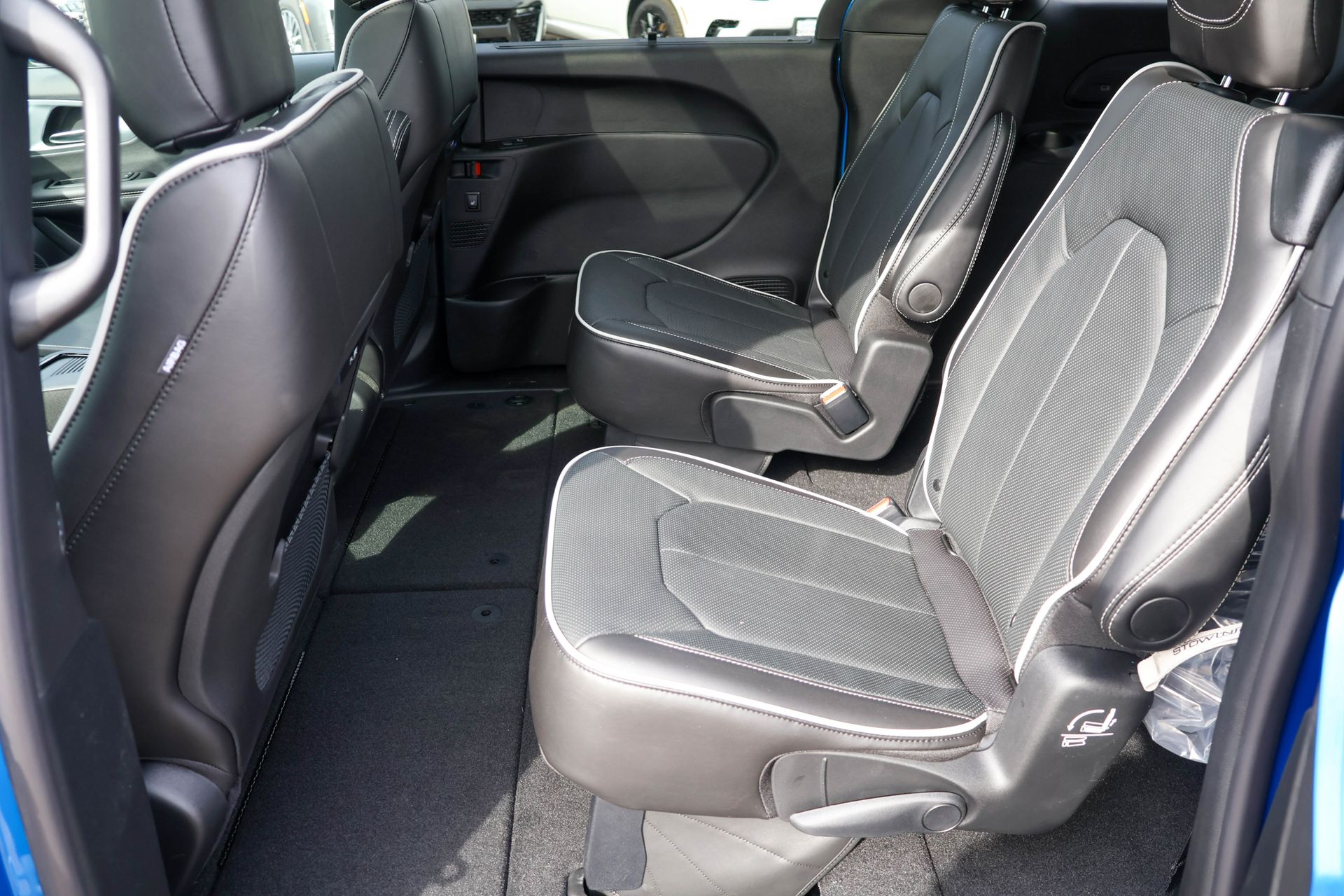 2026 CHRYSLER PACIFICA - Image 15