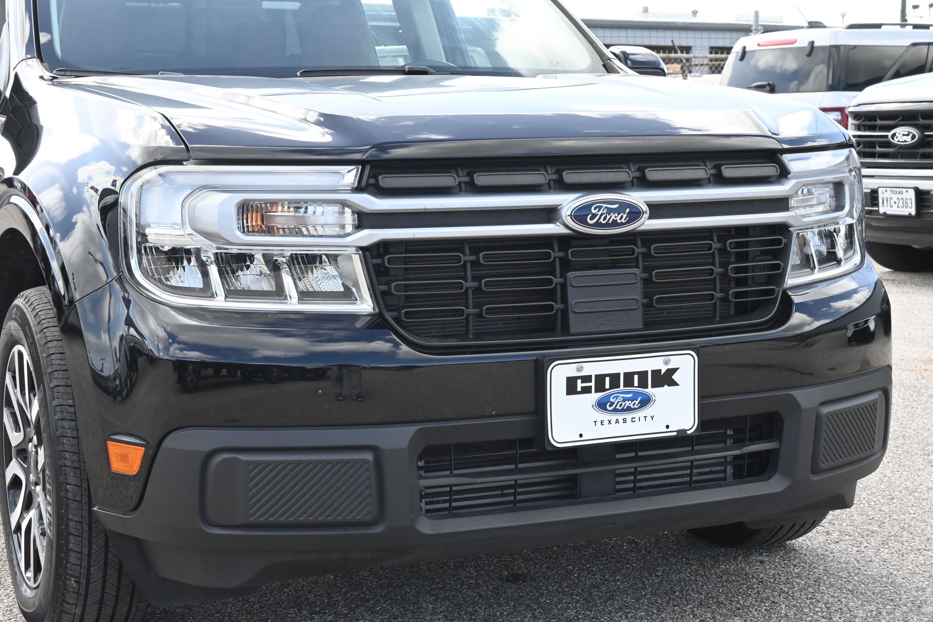 2024 Ford Maverick Lariat Black at DeMontrond Mazda