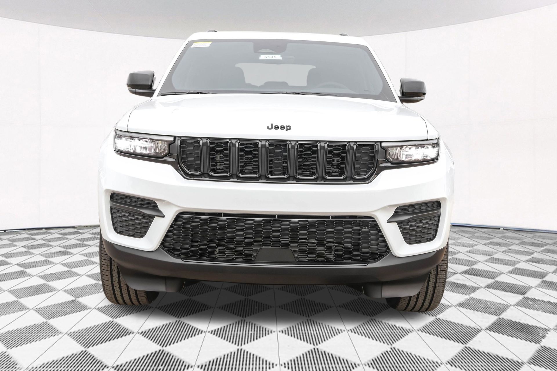 2025 JEEP GRAND CHEROKEE - Image 15