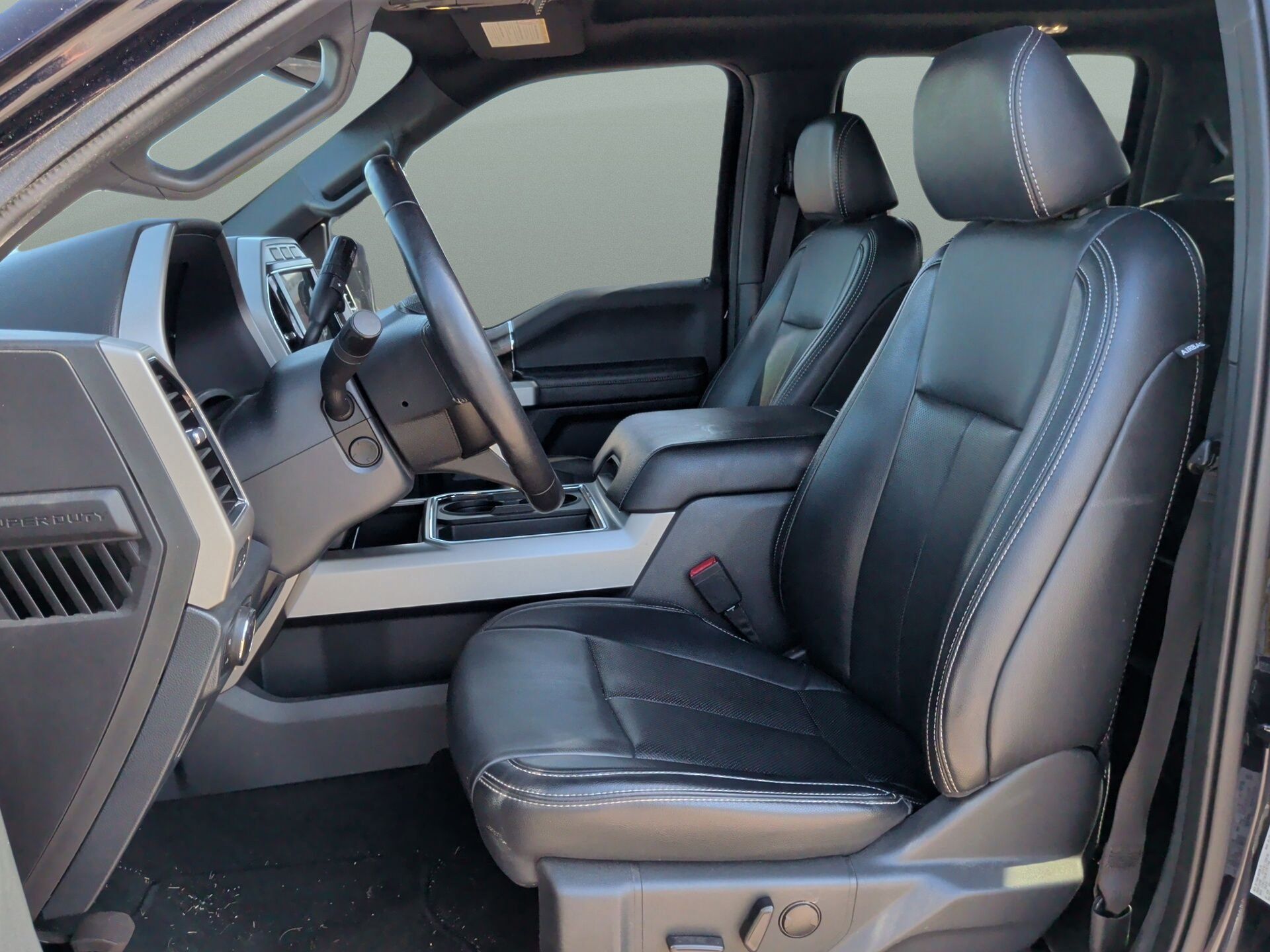 2022 Ford F-250SD Lariat - 9