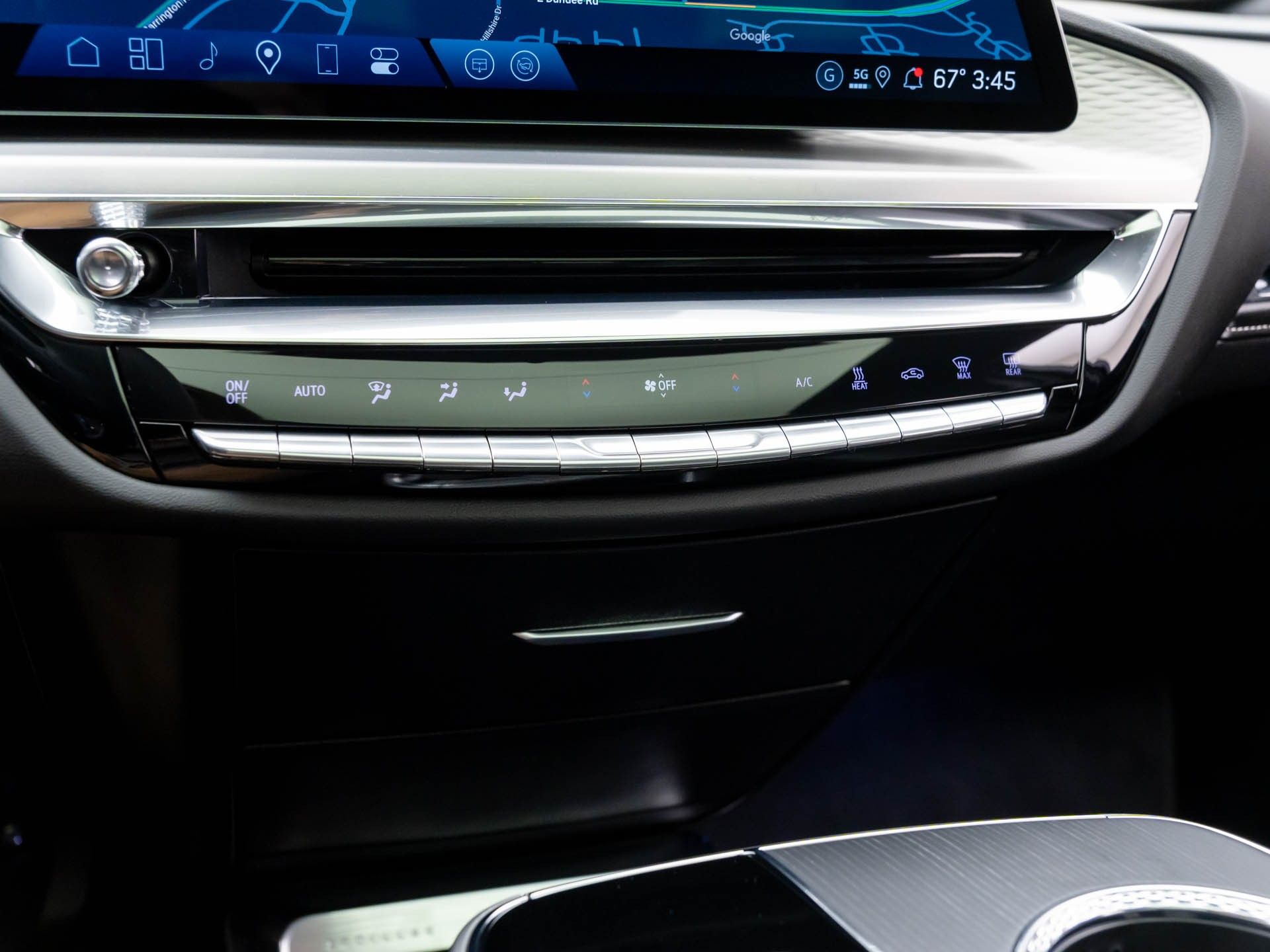 2025 Cadillac LYRIQ Sport photo