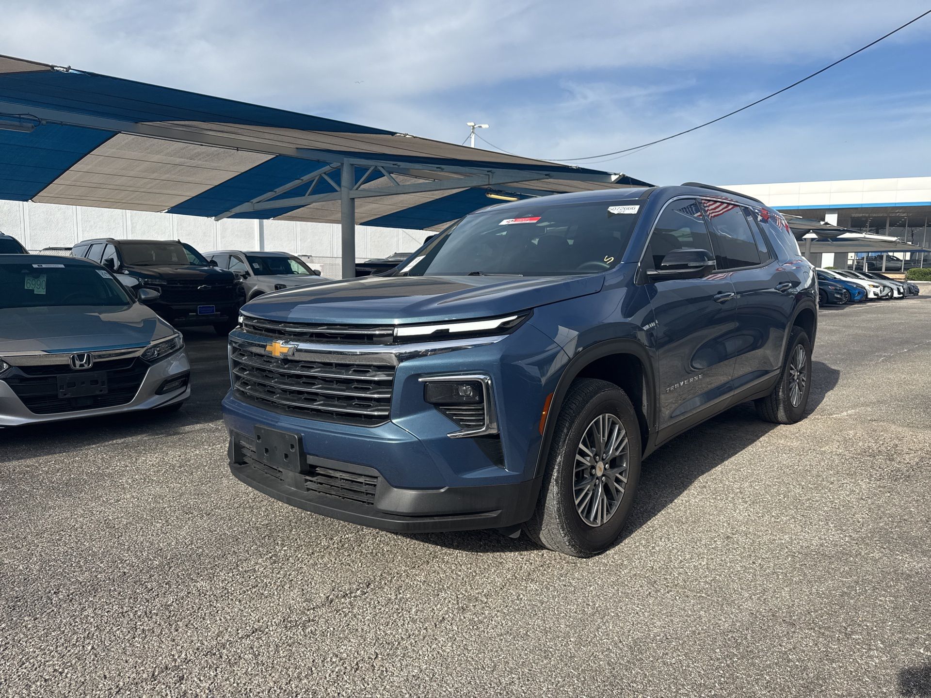 2025 Chevrolet Traverse LT FWD
