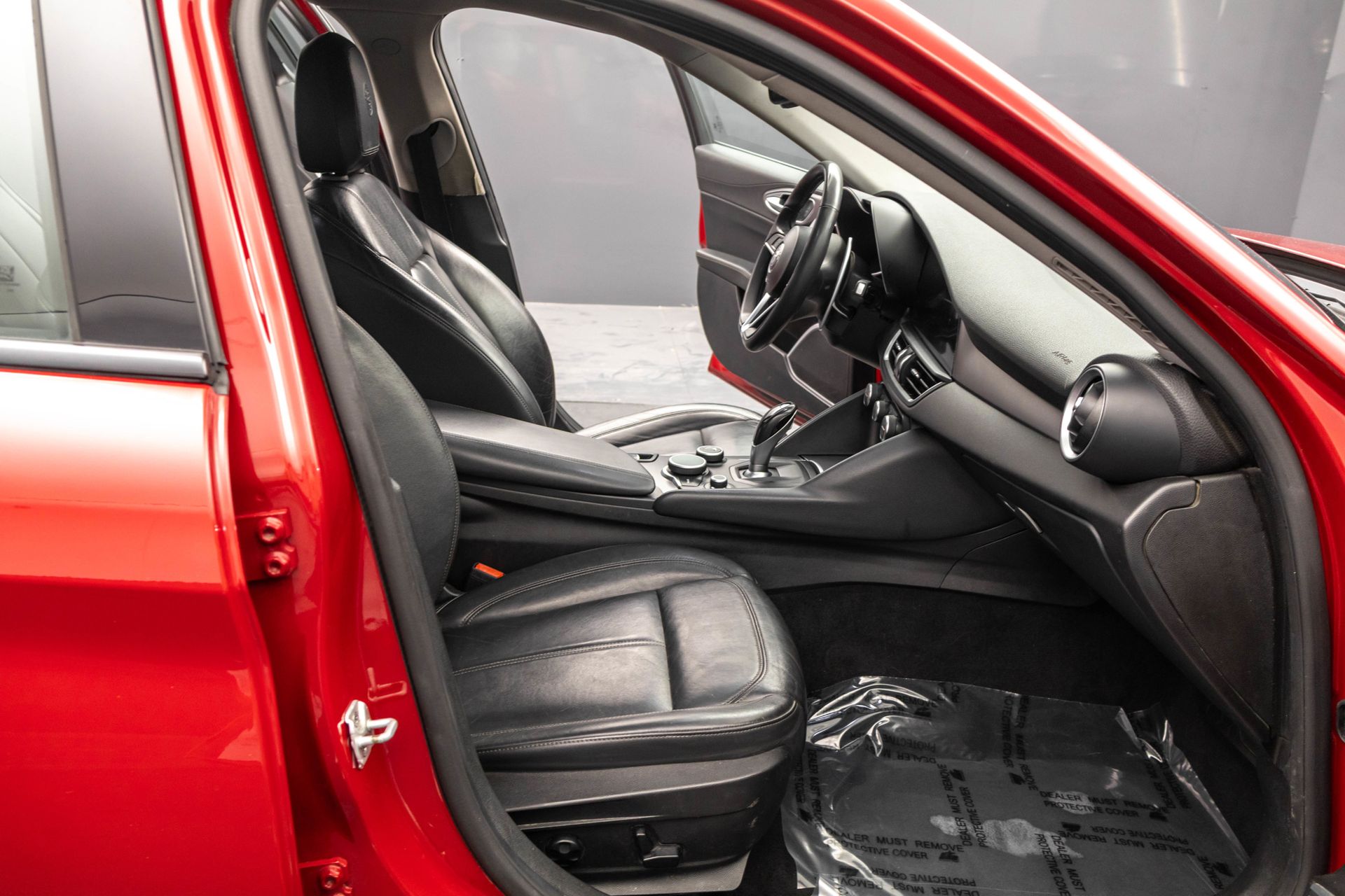 2017 ALFA ROMEO GIULIA (952) - Image 39