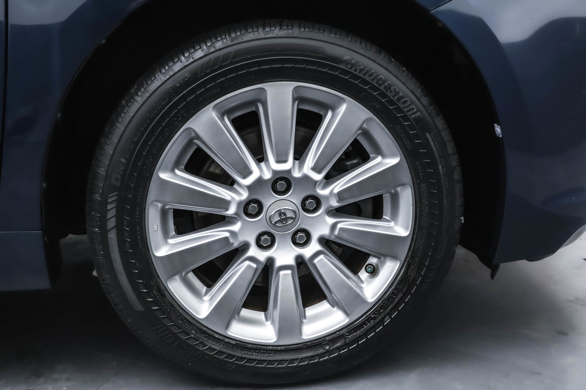 2012 TOYOTA SIENNA - Image 31