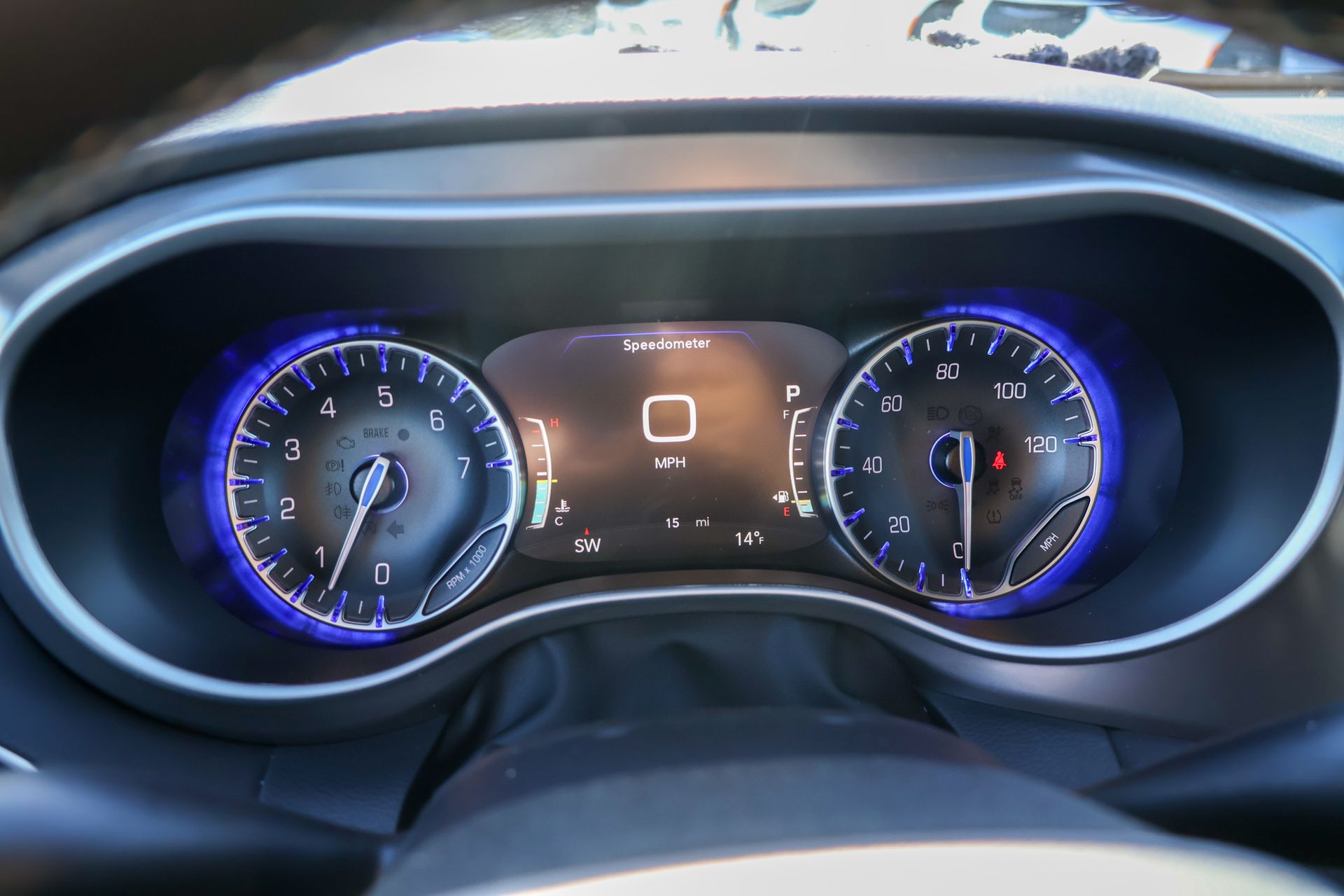 2026 CHRYSLER VOYAGER - Image 24