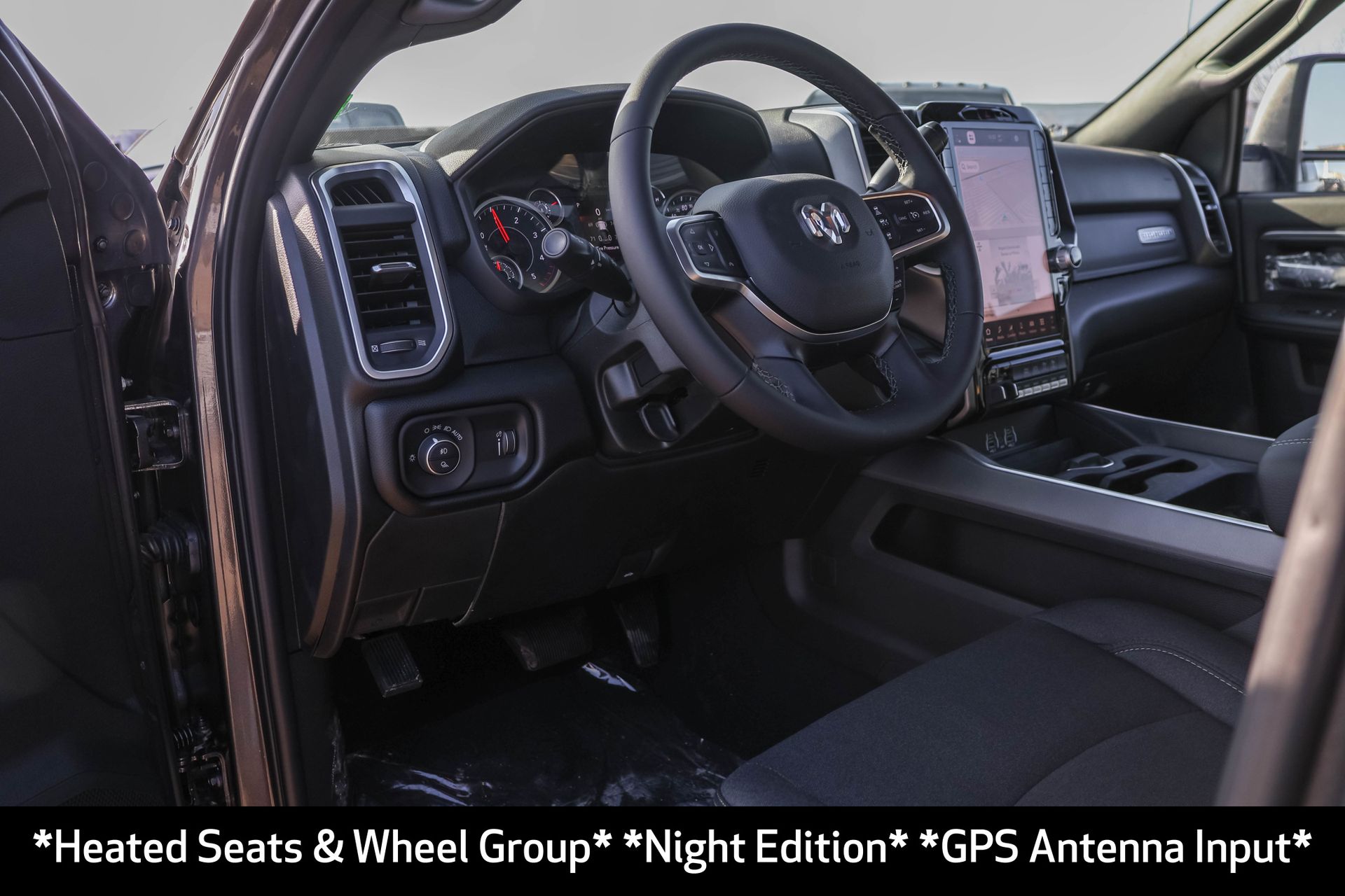 2025 RAM 2500 - Image 4