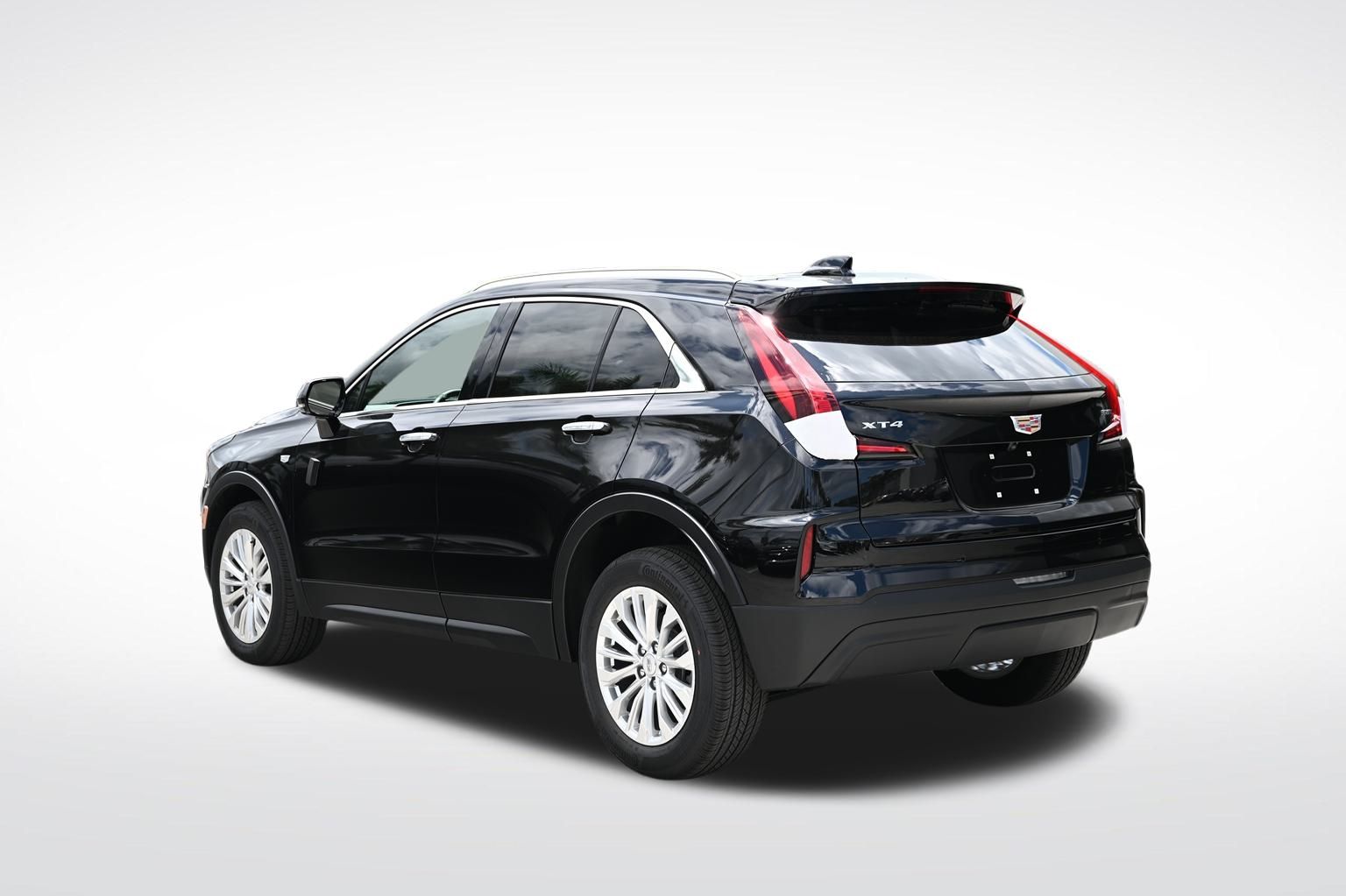 2024 Cadillac XT4 Luxury 3