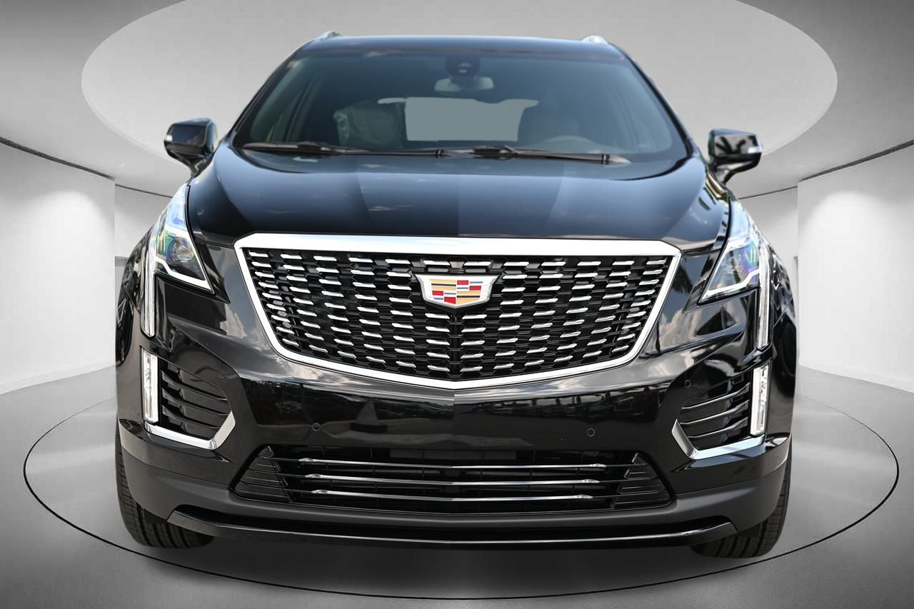 2024 Cadillac XT5 Luxury 8