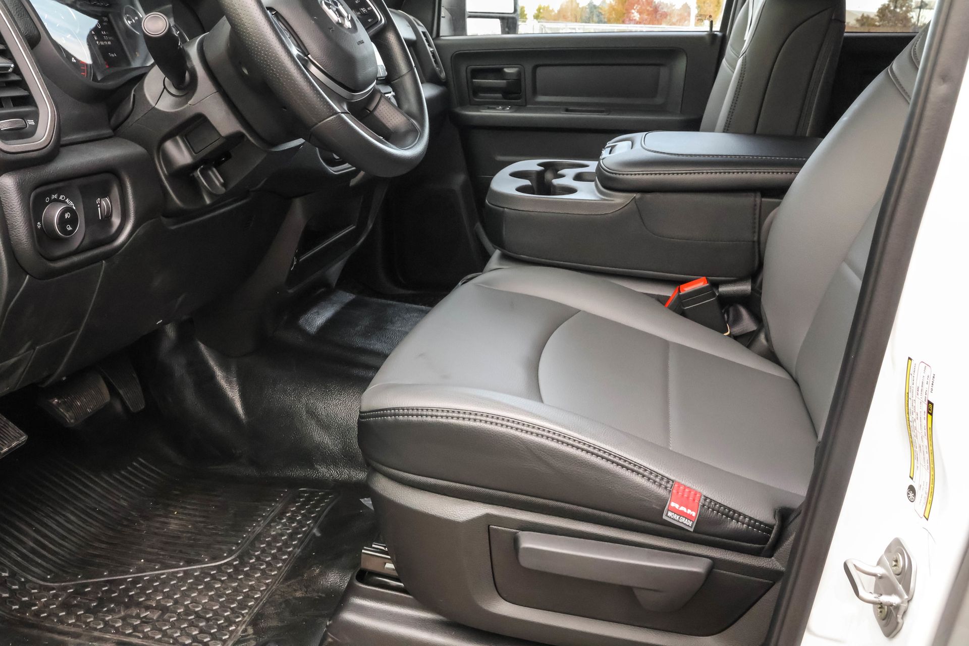 2026 RAM 3500 - Image 5