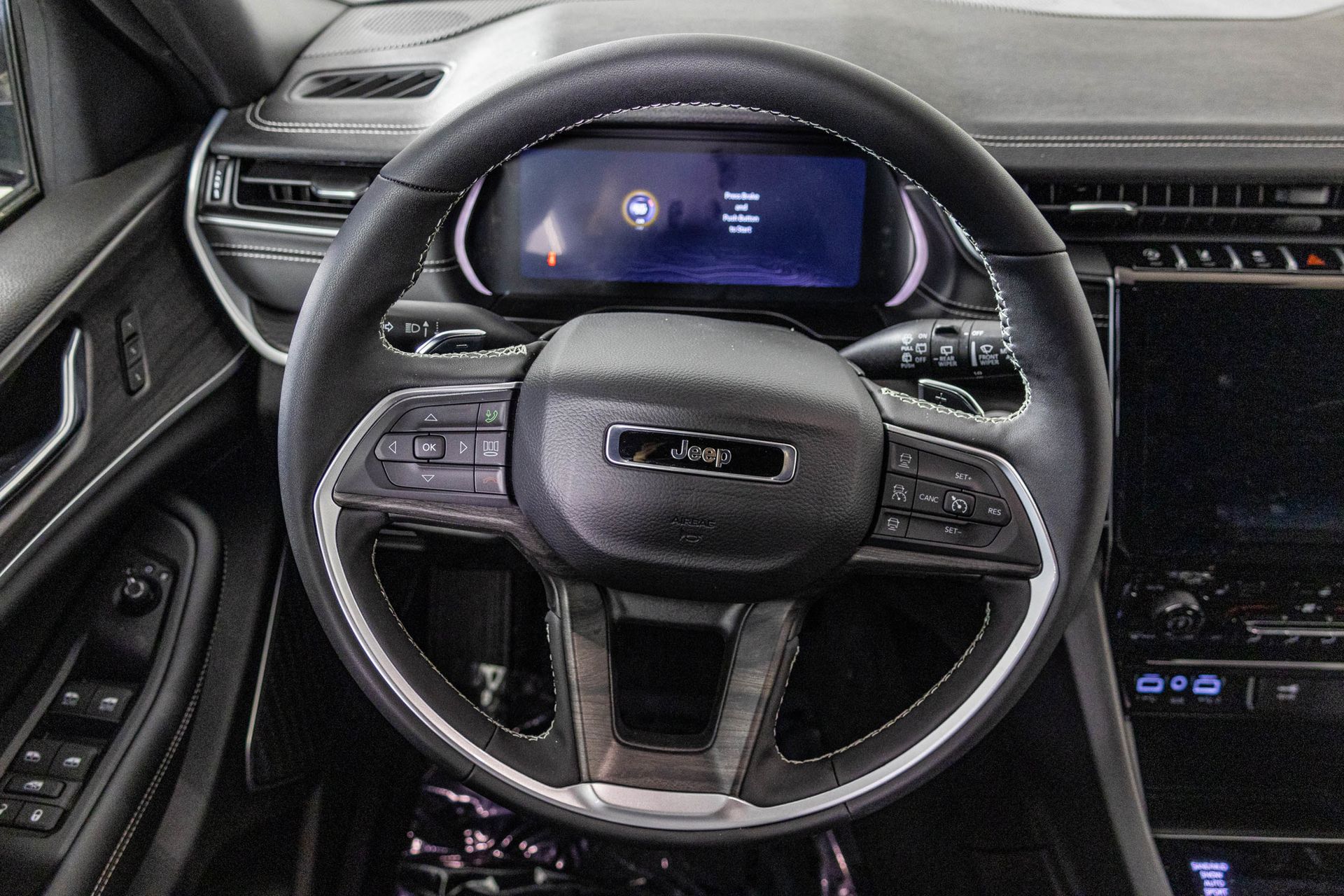 2025 JEEP GRAND CHEROKEE - Image 35