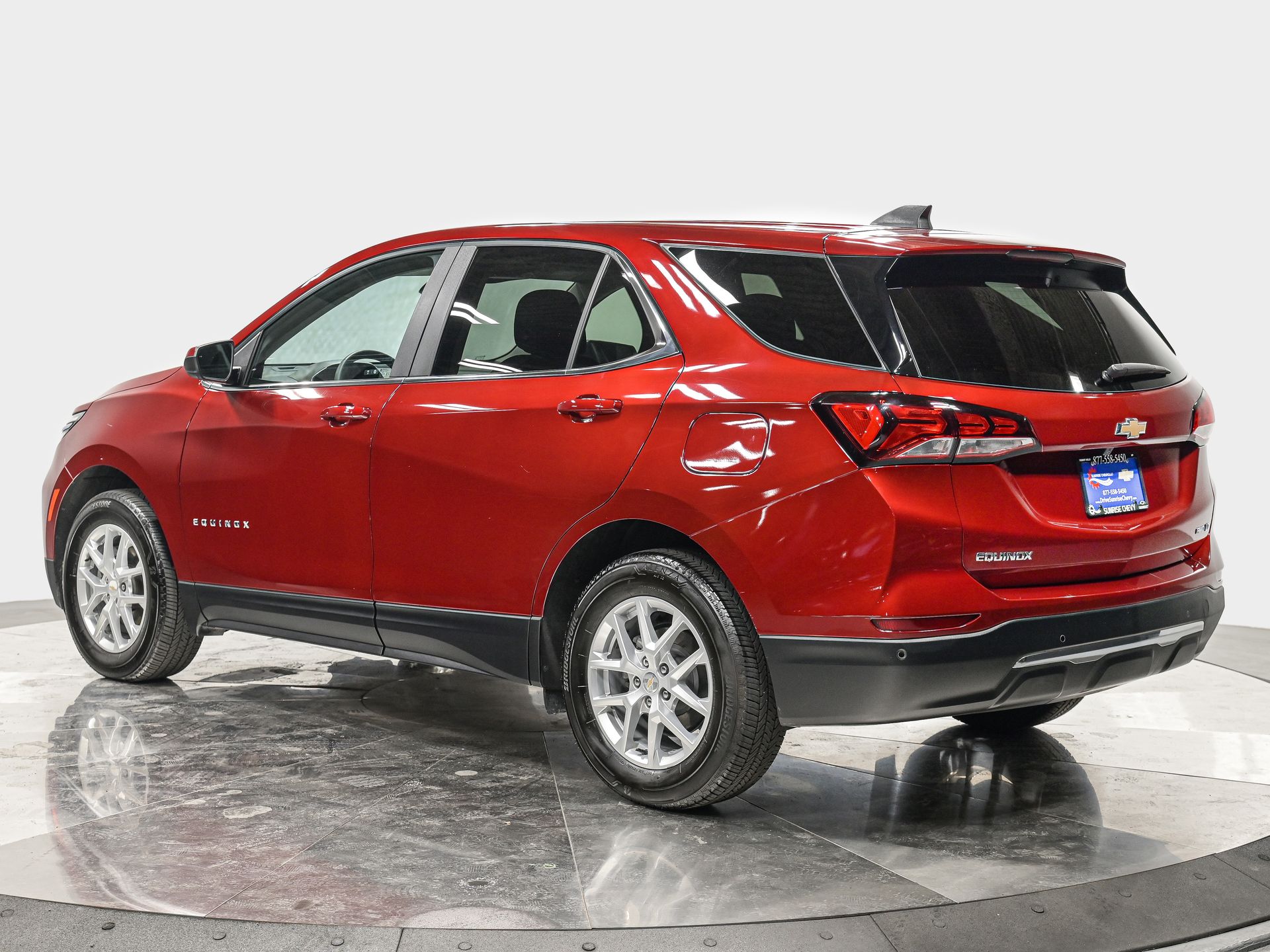 View vehicle photo 4