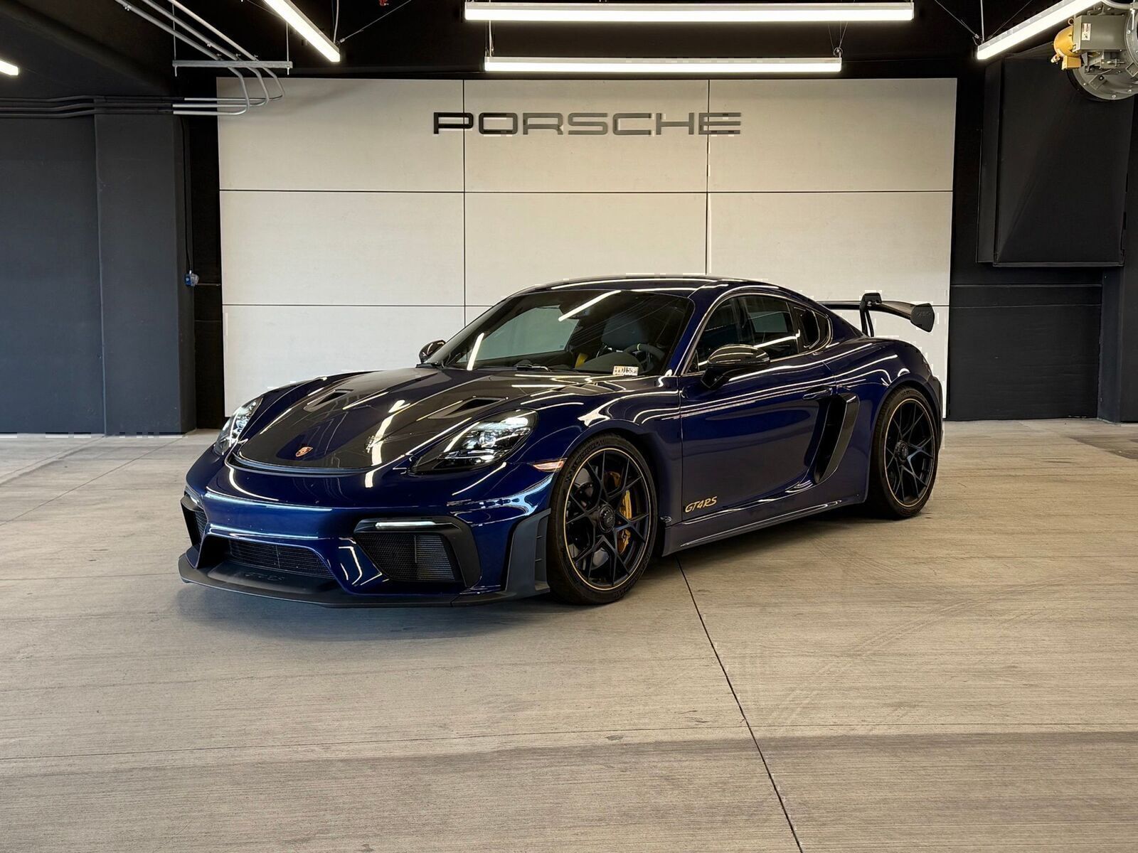 Gentian Blue Metallic 2025 Porsche 718 Cayman GT4 RS RWD Coupe Rear-Wheel Drive 7-Speed Automatic