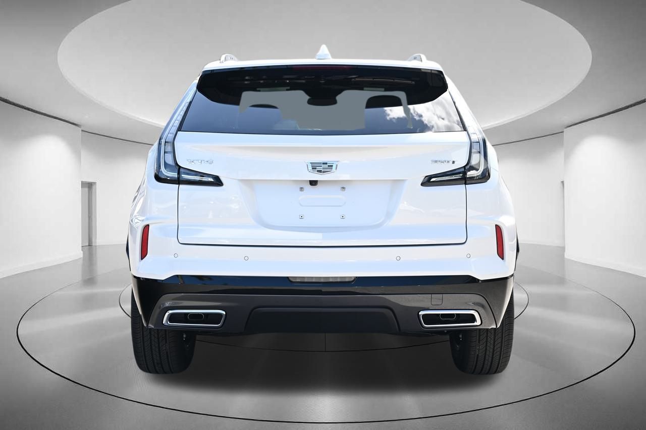 2024 Cadillac XT4 Sport 4