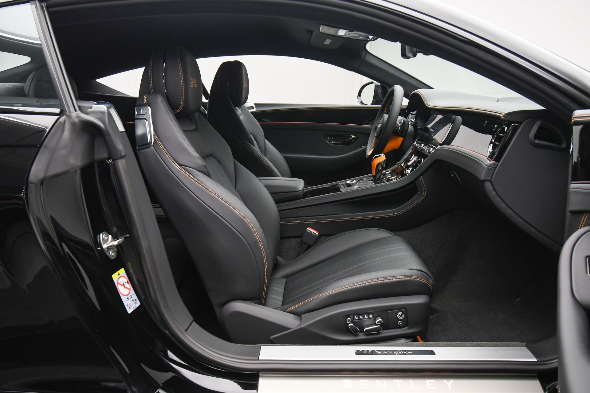 2025 Bentley Continental GT Black Edition - Photo 51