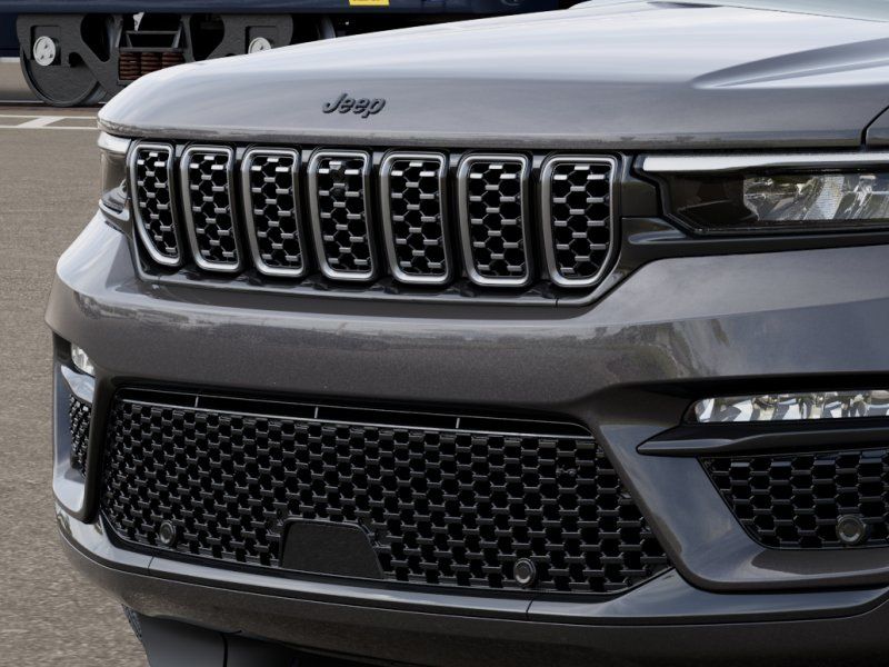 2025 JEEP GRAND CHEROKEE - Image 17