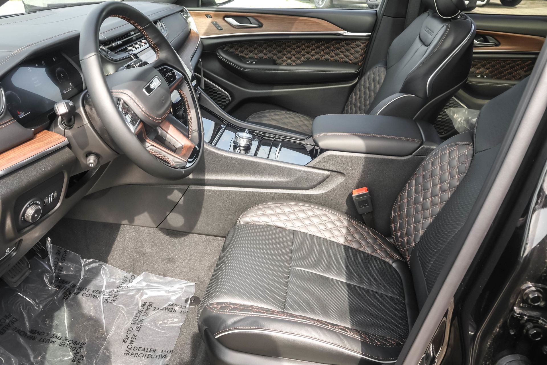 2025 JEEP GRAND CHEROKEE - Image 6