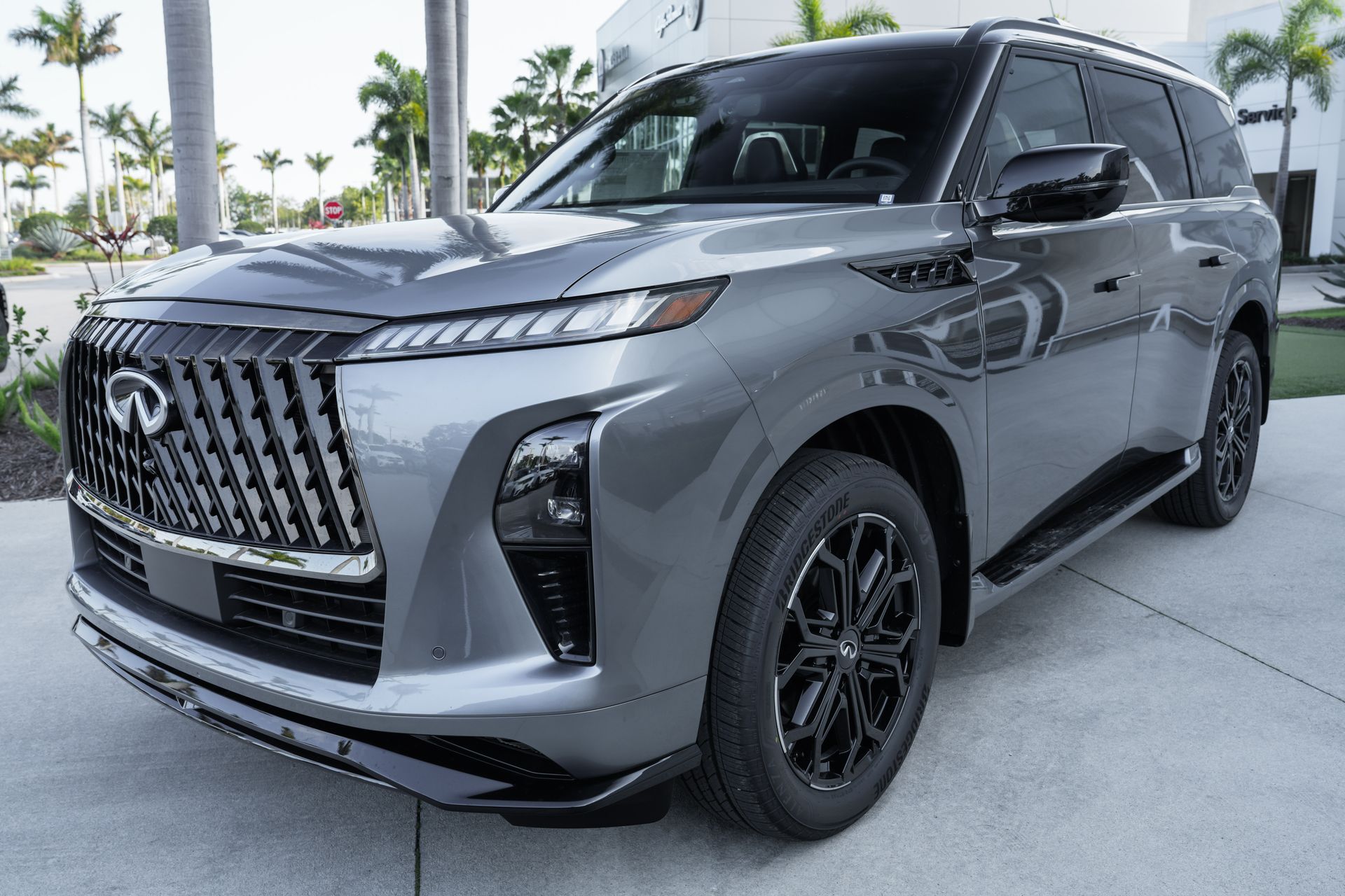 new 2026 INFINITI QX80 car, priced at $91,656