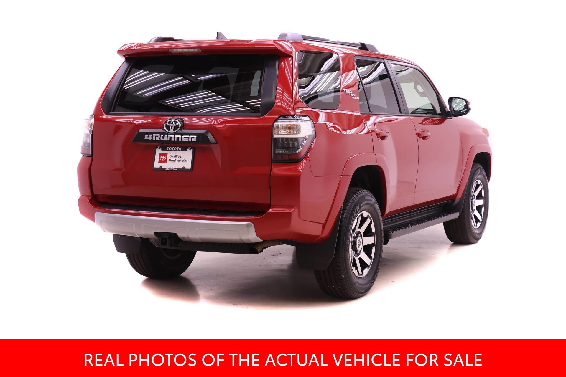 View vehicle photo 2