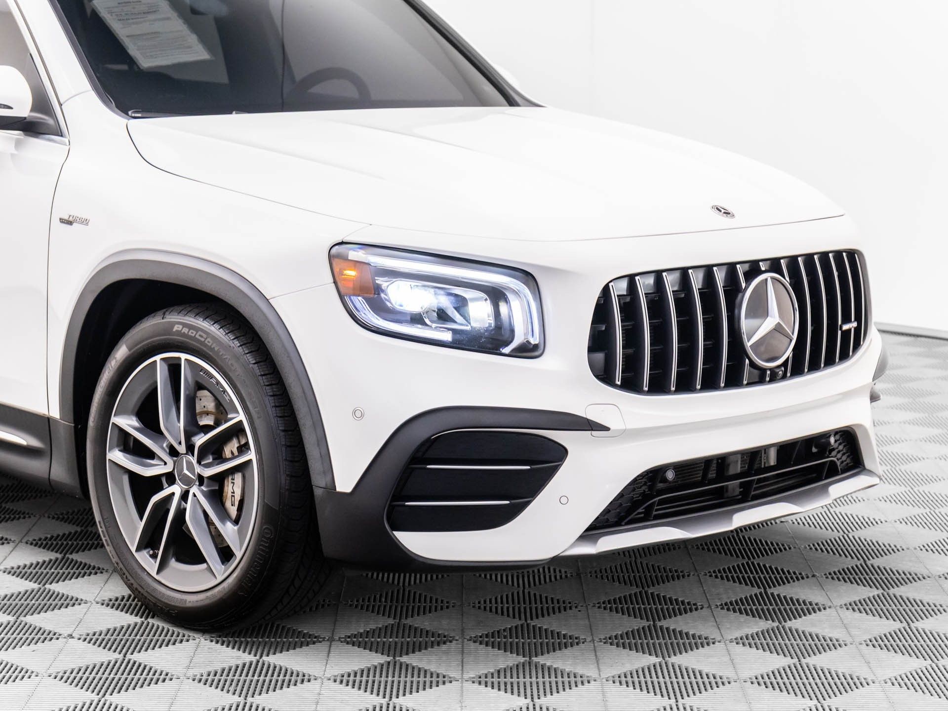 2022 Mercedes-Benz GLB GLB 35 AMG photo
