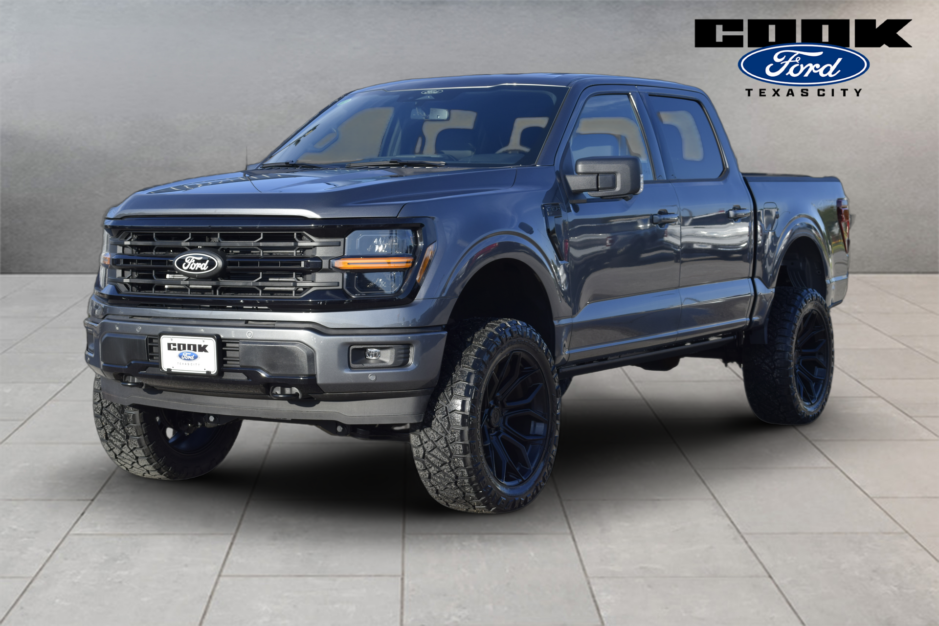 Carbonized Gray Metallic 2026 Ford F-150 Pickup Truck Four-Wheel Drive Automatic