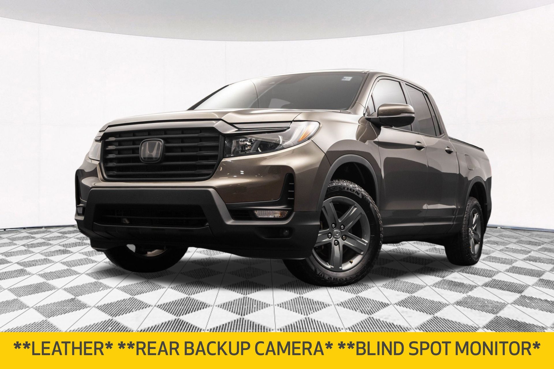 2022 HONDA RIDGELINE - Image 2