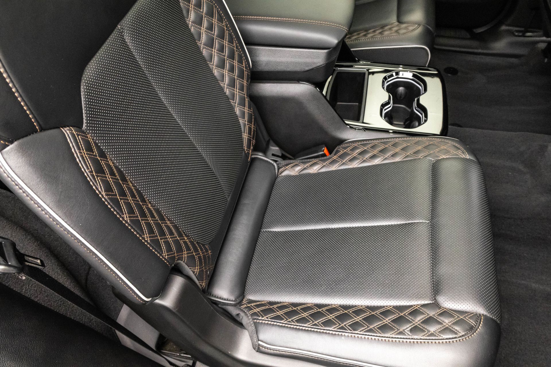 2022 JEEP GRAND CHEROKEE L - Image 37