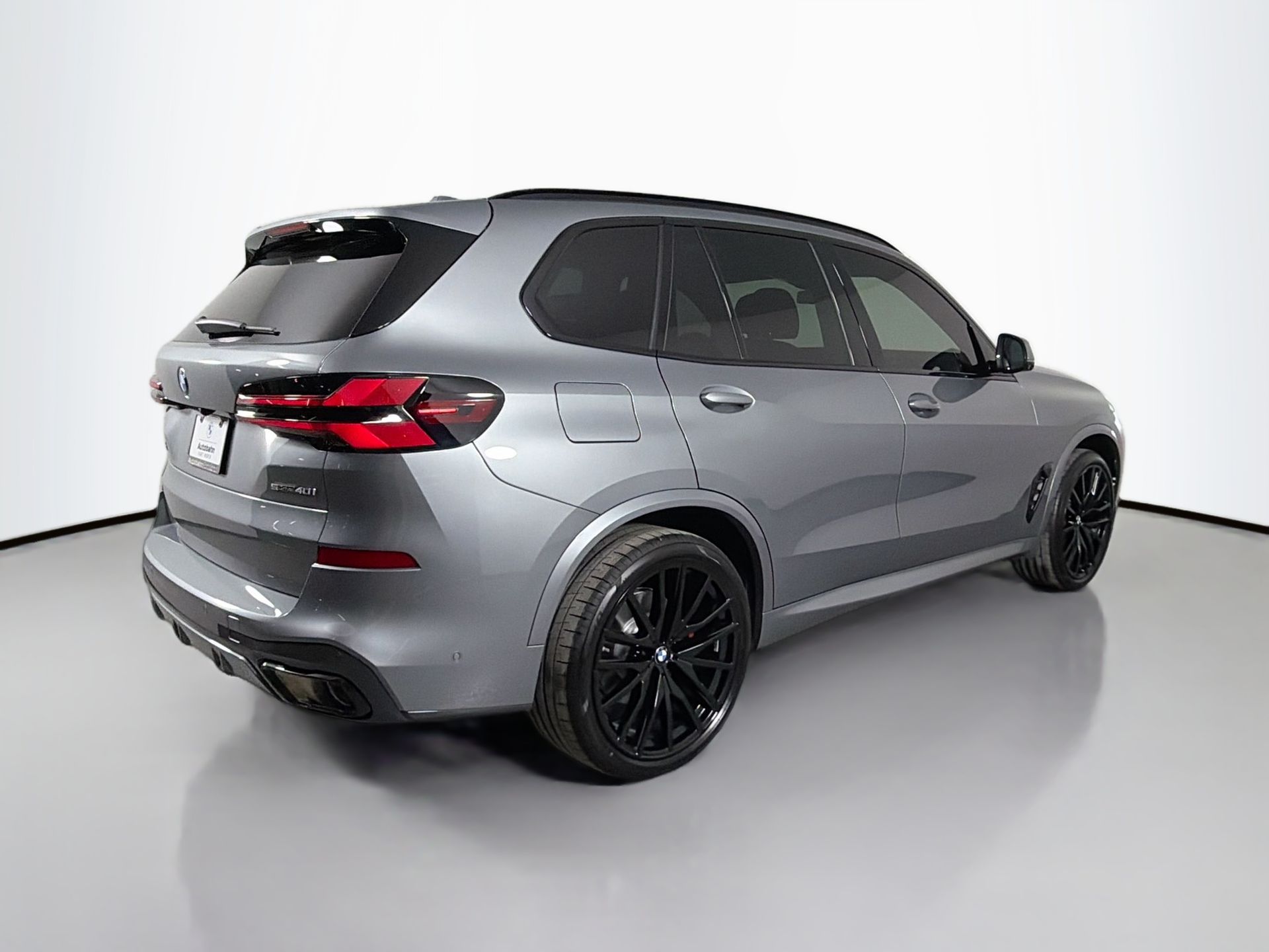 View vehicle photo 5