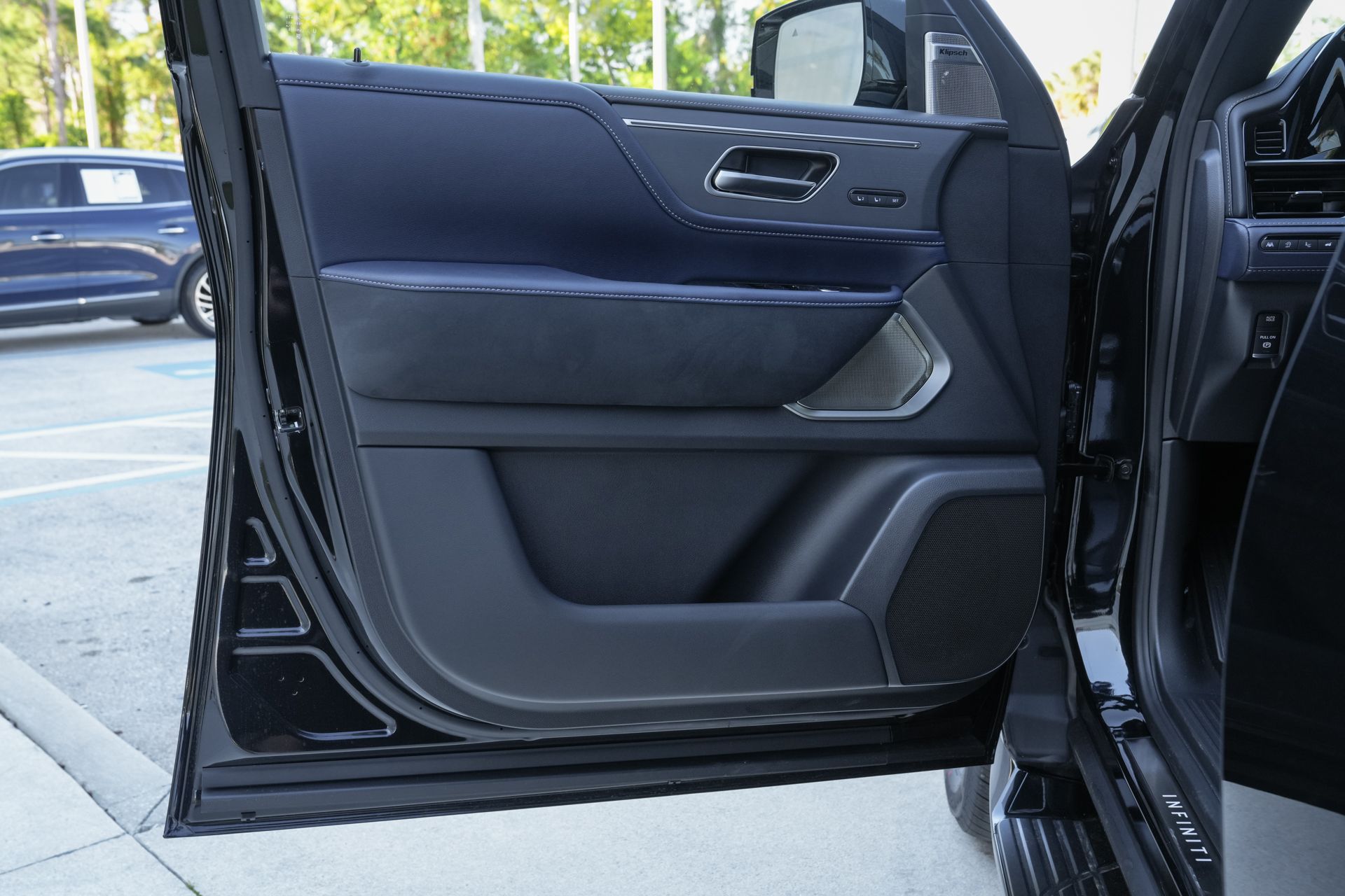new 2026 INFINITI QX80 car, priced at $89,330