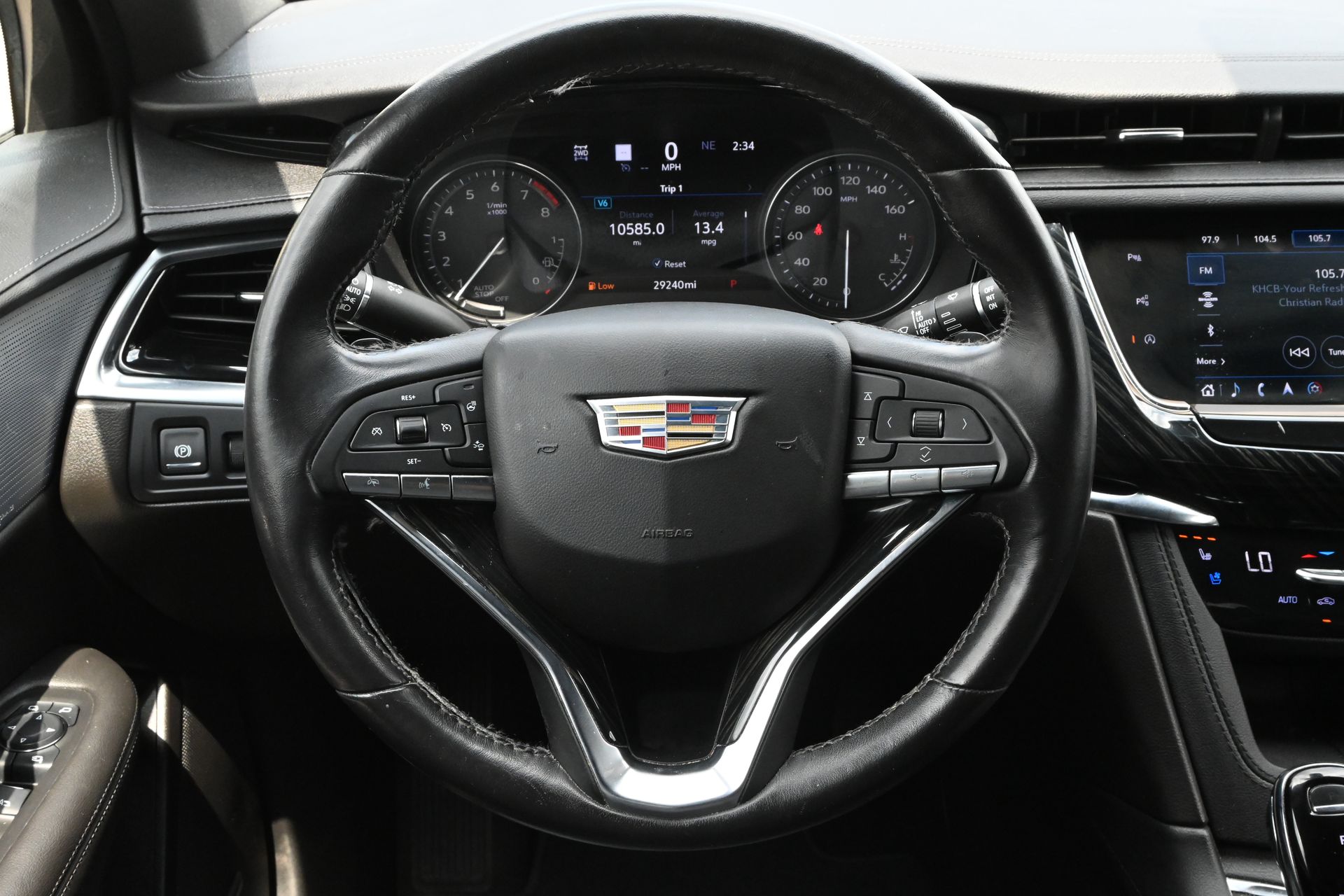 2023 Cadillac XT6 Premium Luxury Green at Bayway Cadillac Southwest