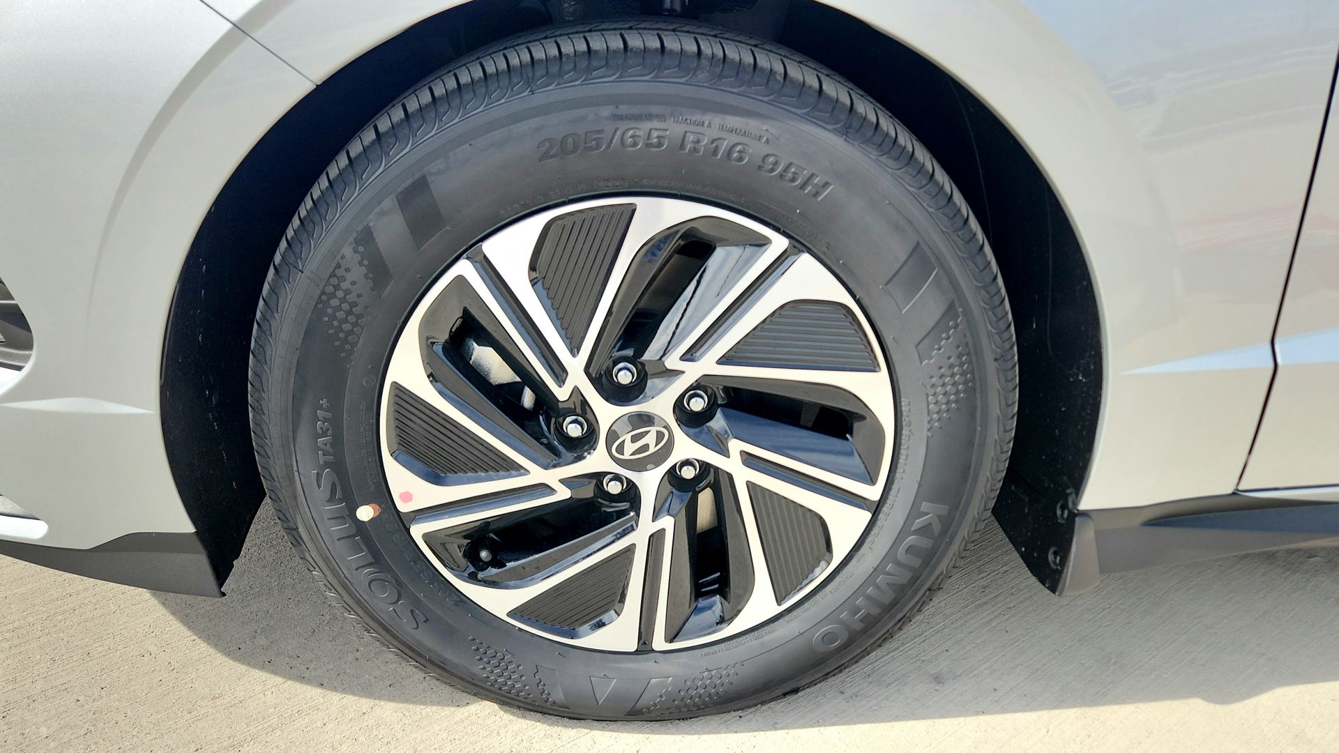 2026 Hyundai Sonata Hybrid