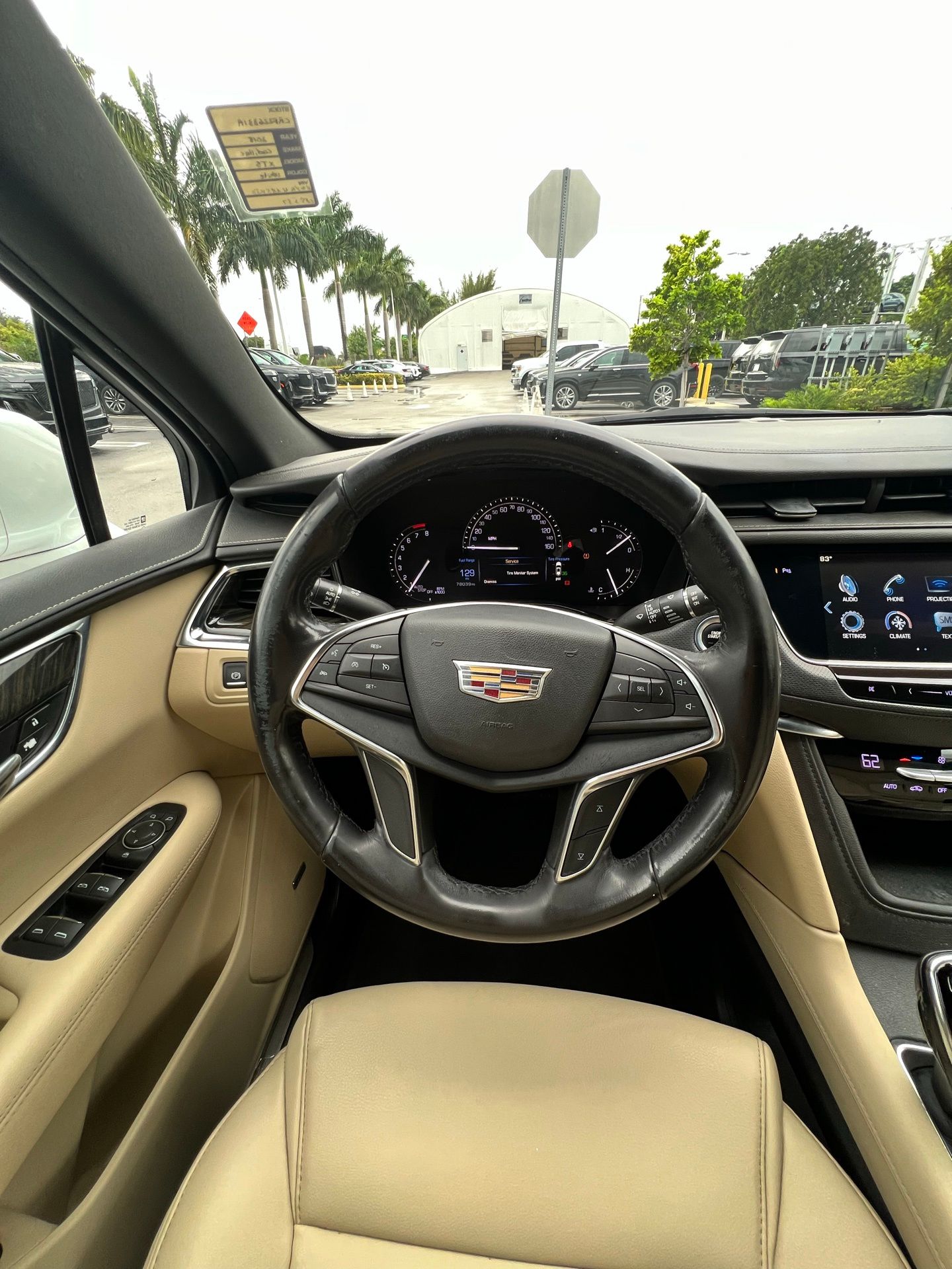 2018 Cadillac XT5 Base 11