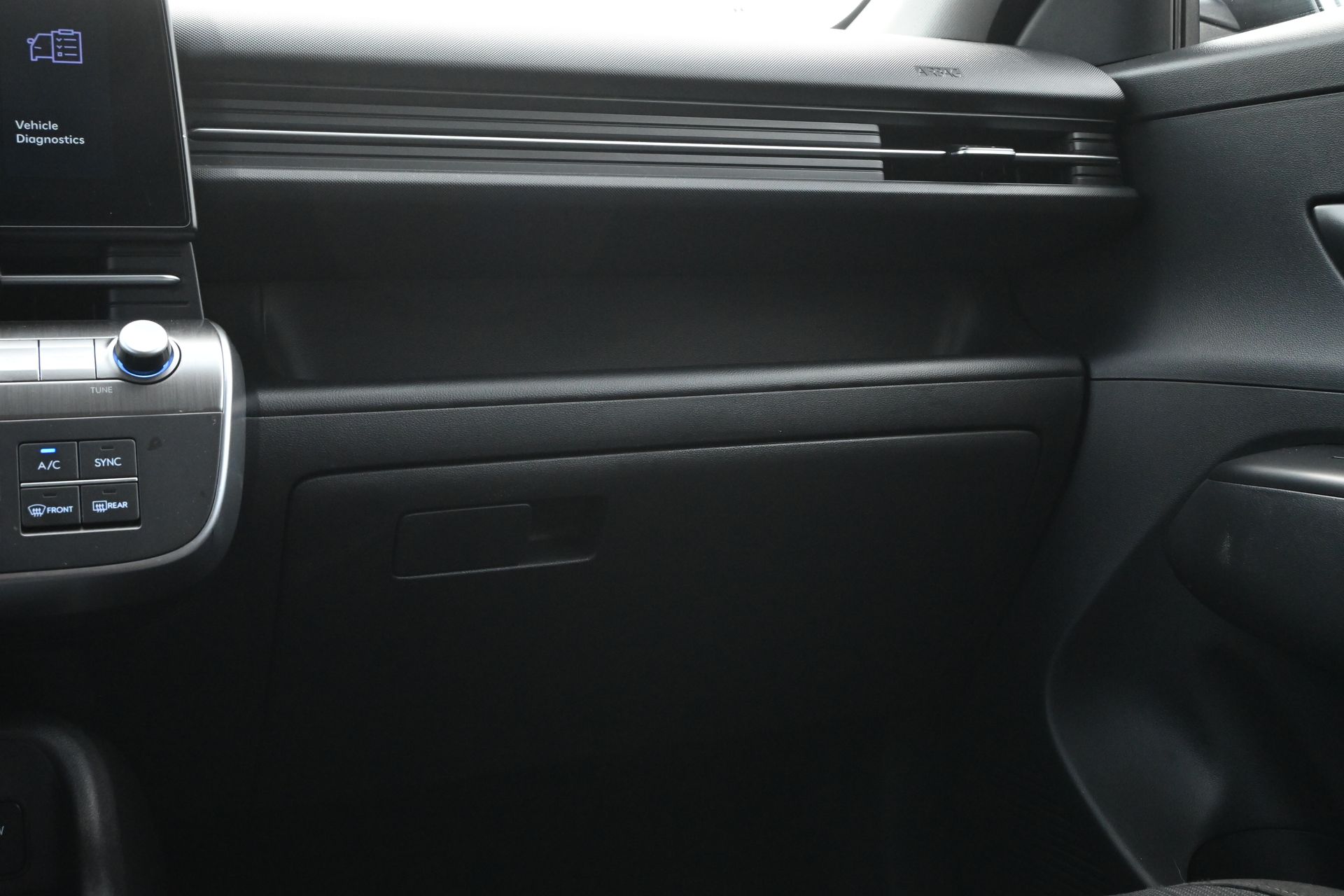 2025 Hyundai Kona SEL White at Baytown Hyundai