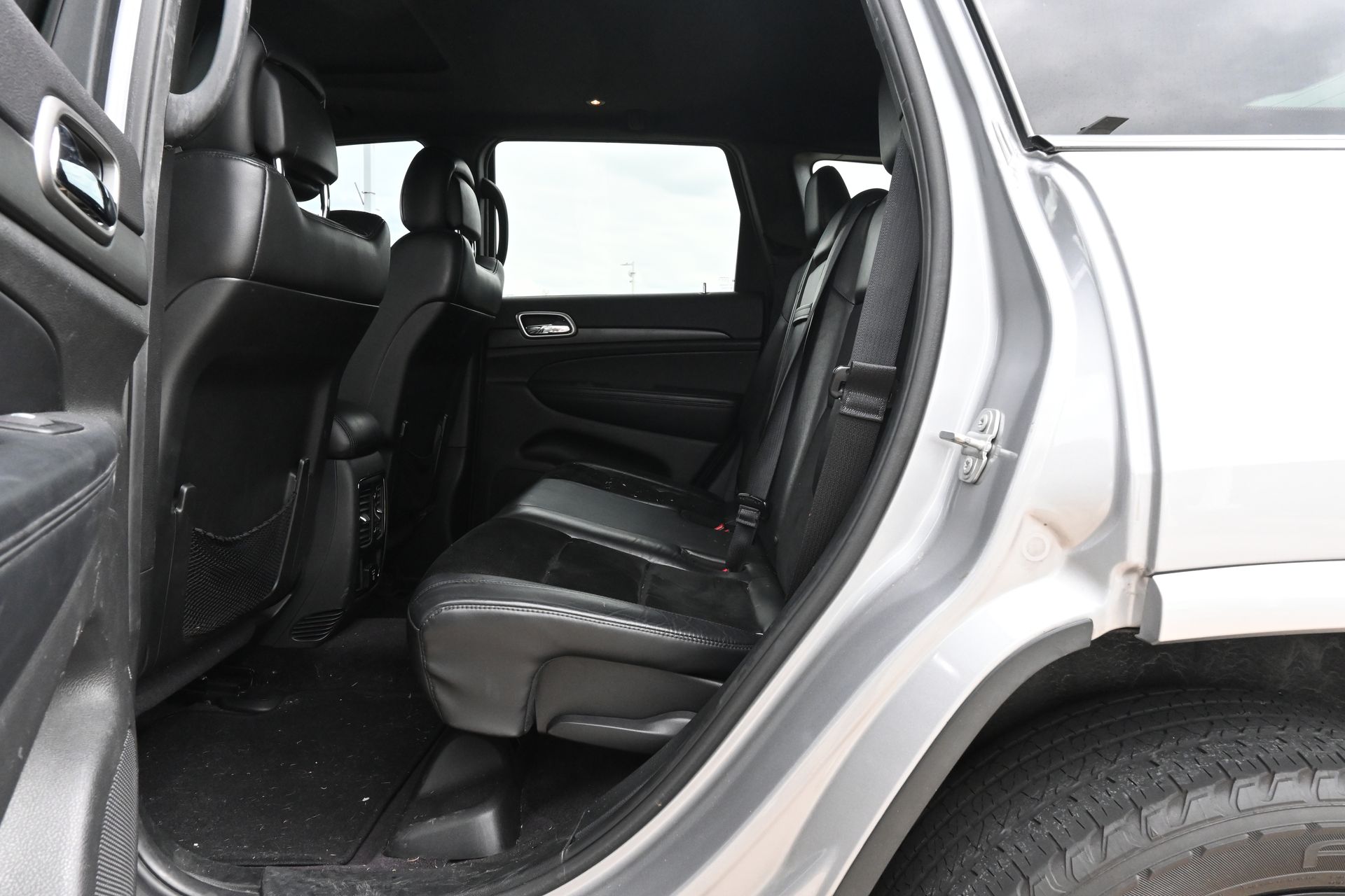 2017 Jeep Grand Cherokee Altitude Silver at DeMontrond Auto Country