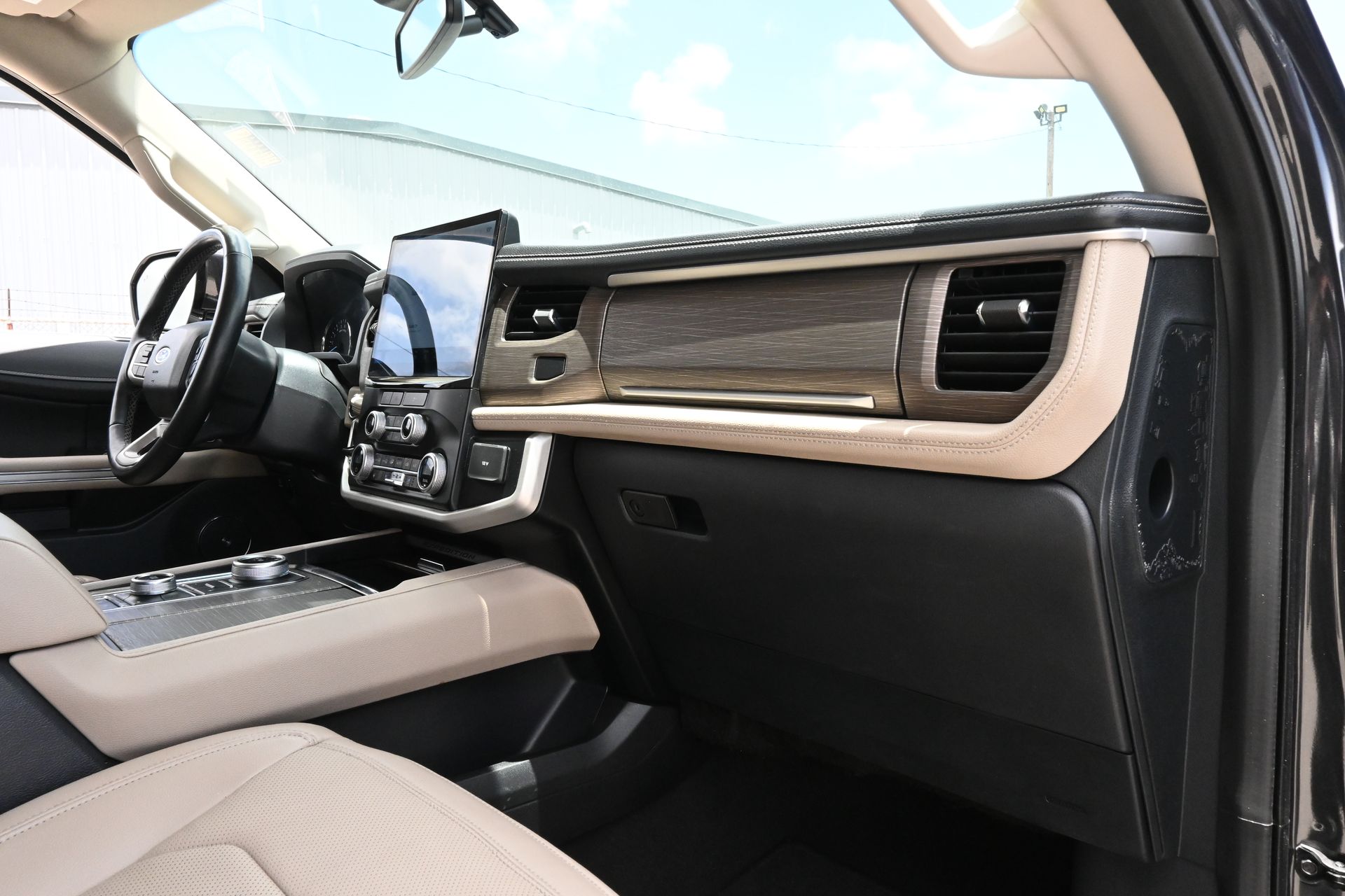 2024 Ford Expedition Limited Gray at AutoSavvy Houston Southwest