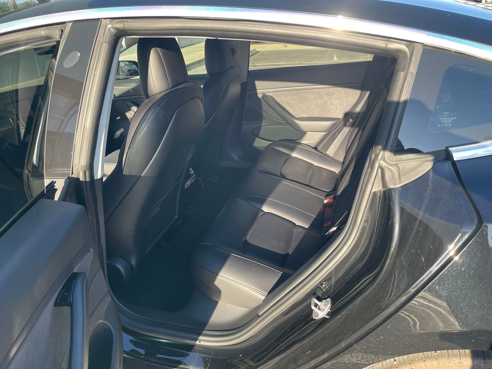 2018 Tesla Model 3 Mid Range 10