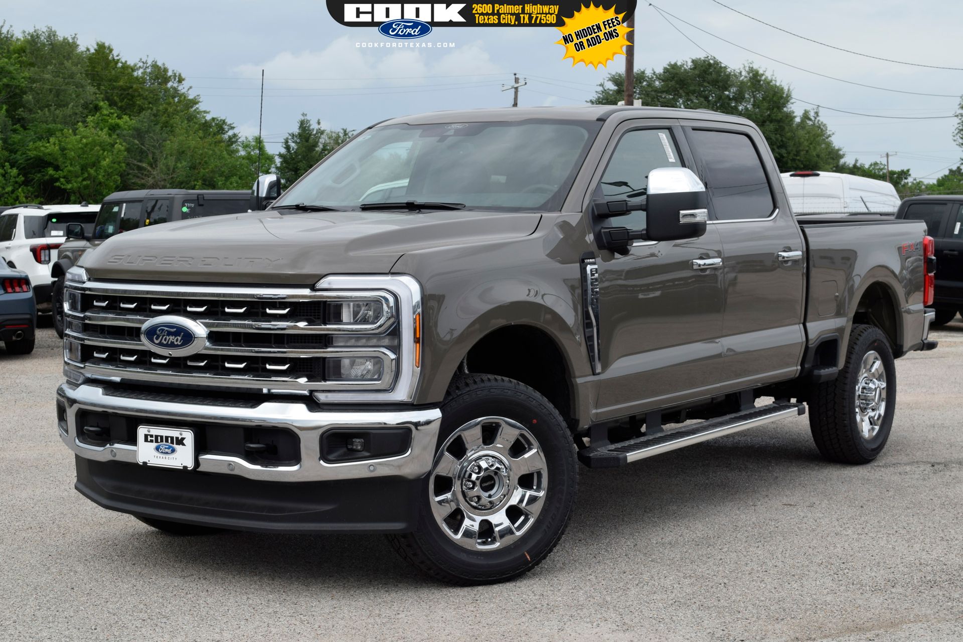 Gray 2026 Ford F-250 Super Duty Lariat Crew Cab 4WD Pickup Truck Four-Wheel Drive Automatic