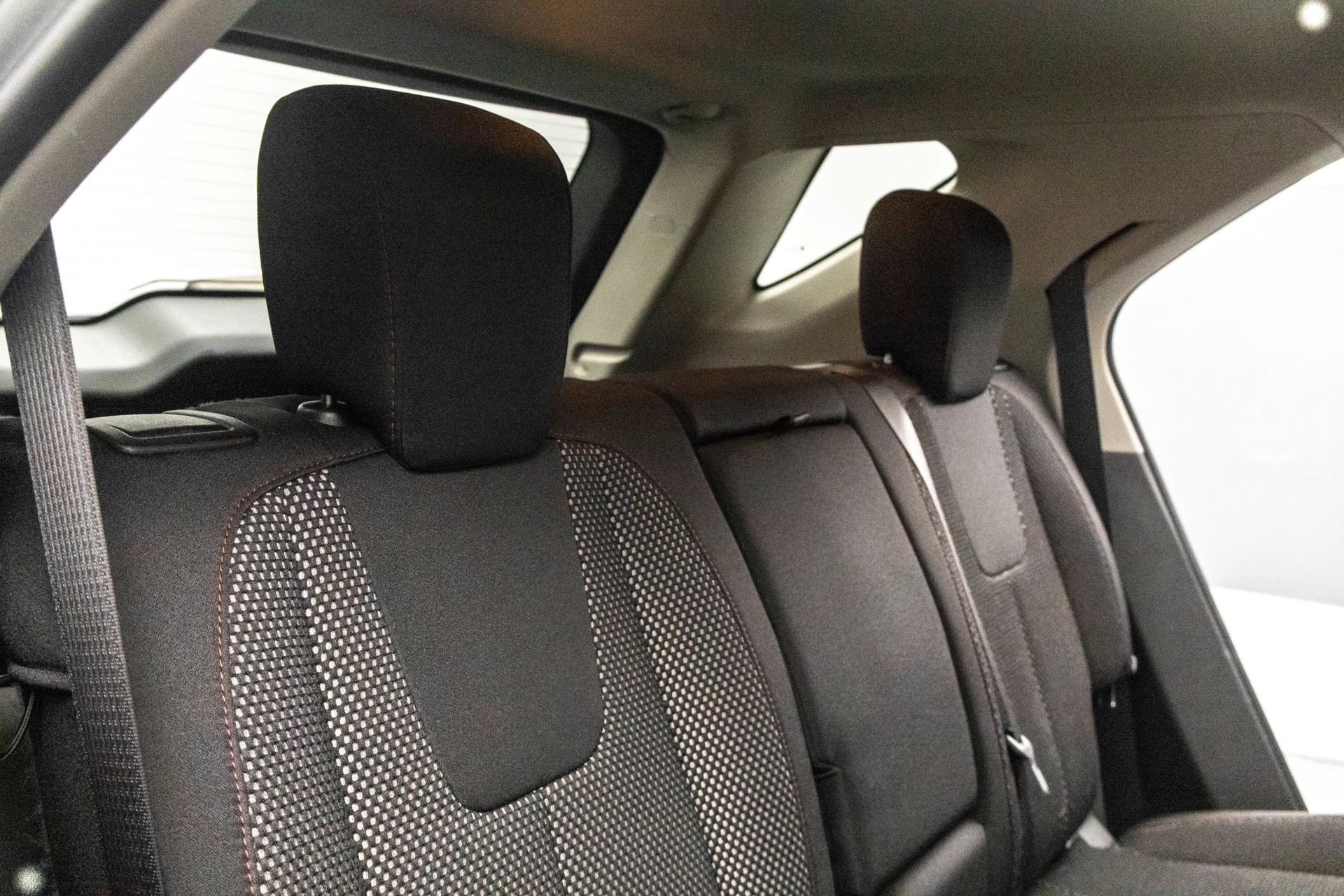 2017 CHEVROLET EQUINOX - Image 31