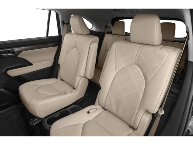 2022 Toyota Highlander Platinum  at Gullo Toyota