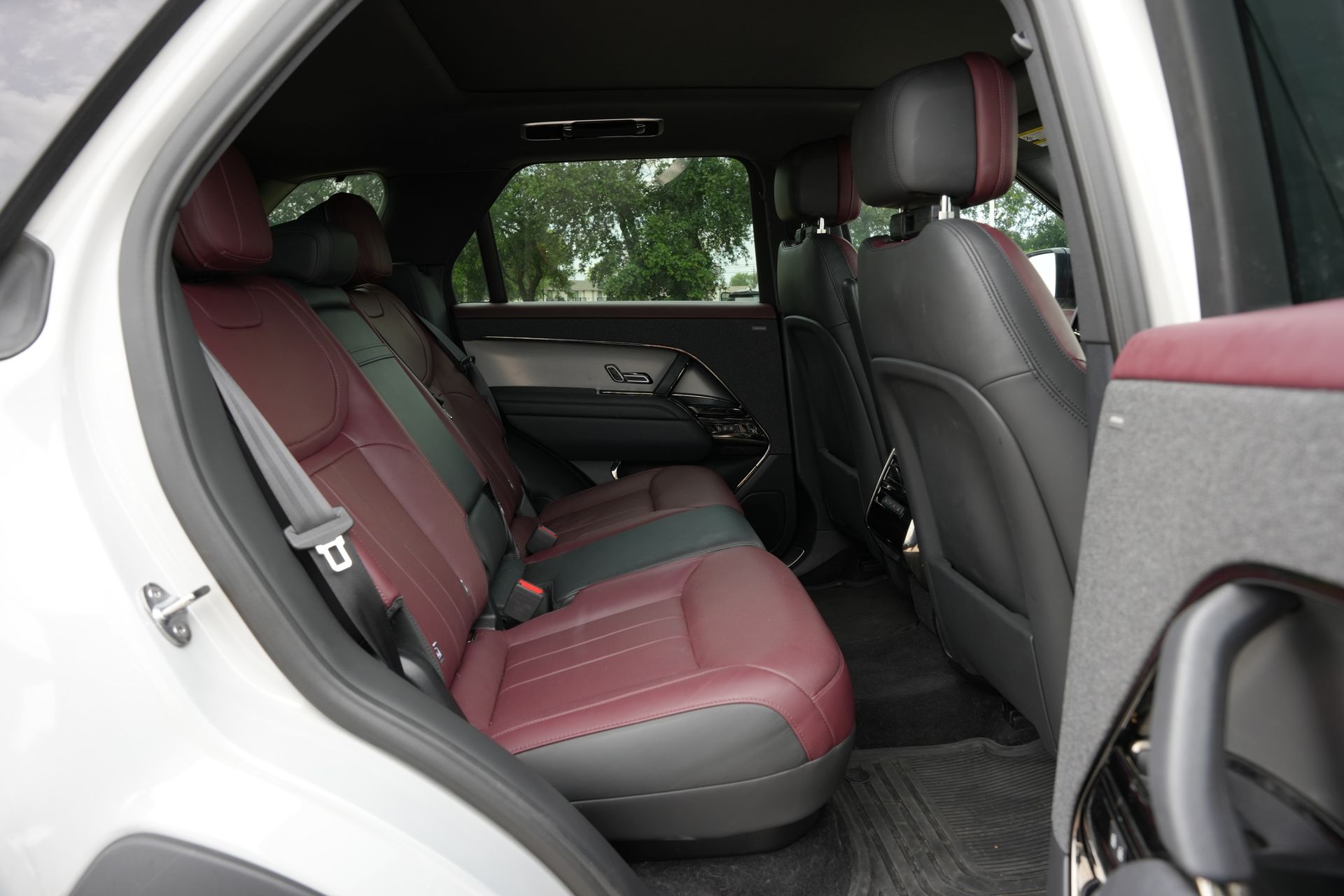2024 Land Rover Range Rover Sport Dynamic SE  at Ultimate Motorsports