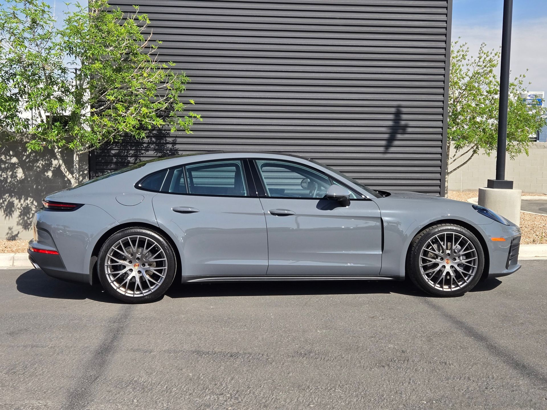 2025 Panamera picture #14