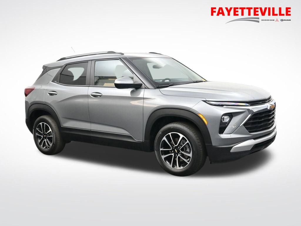 Sterling Gray Metallic 2025 Chevrolet Trailblazer SUV / Crossover Four-Wheel Drive 9-Speed Automatic