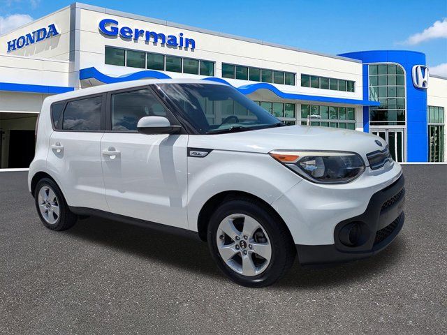 Used 2018 Clear White Kia Base image 3