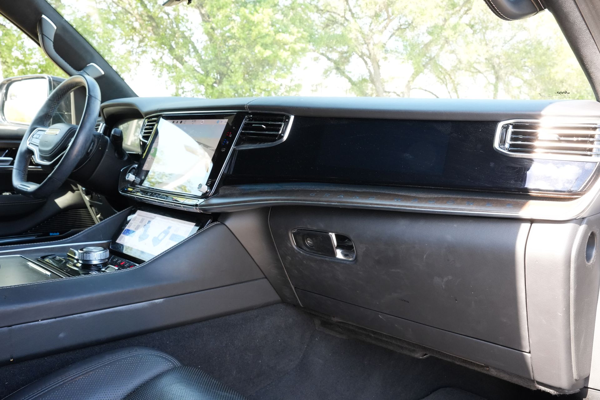 2022 Jeep Grand Wagoneer Series II Black at River Oaks CDJR