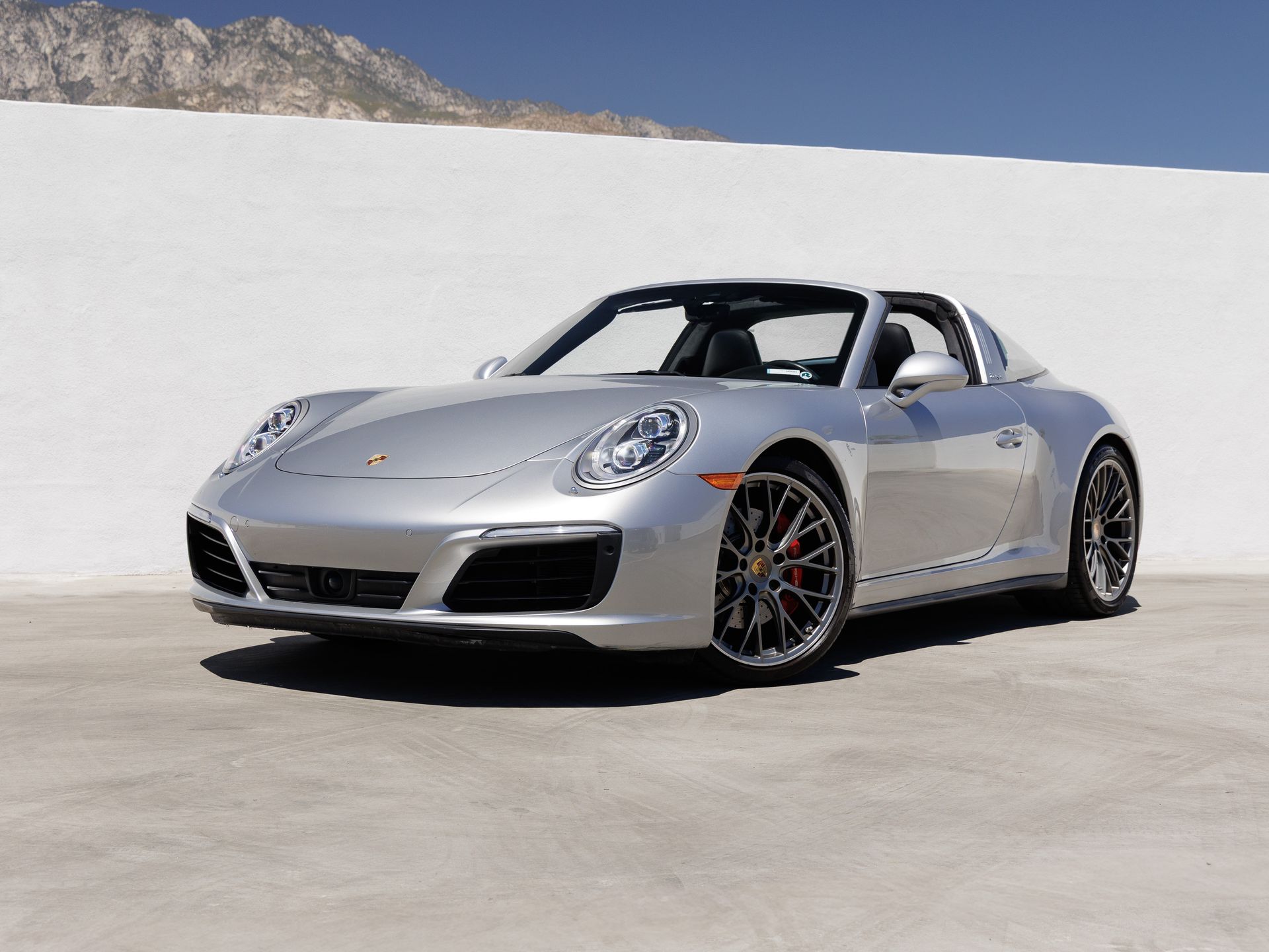 GT Silver Metallic 2017 Porsche 911 Convertible All-Wheel Drive 7-Speed Automatic