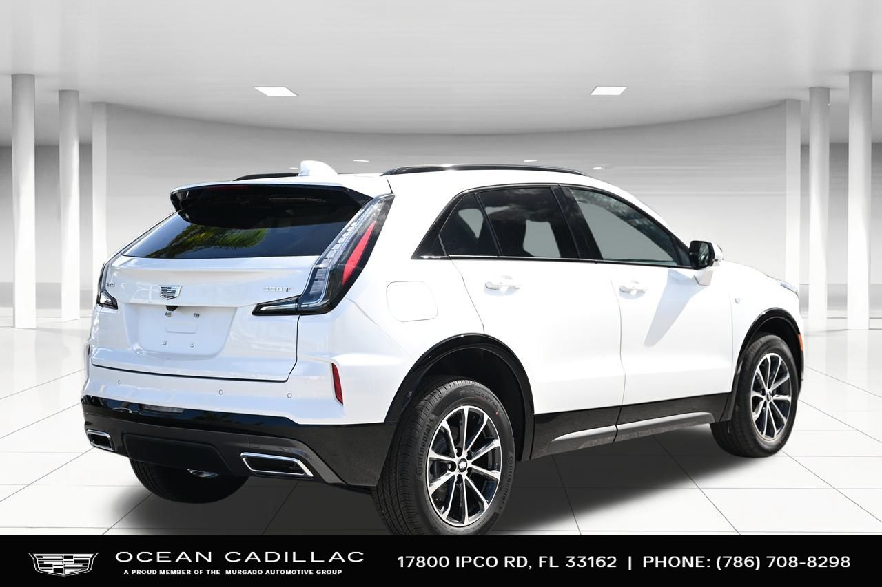 2024 Cadillac XT4 Sport 5