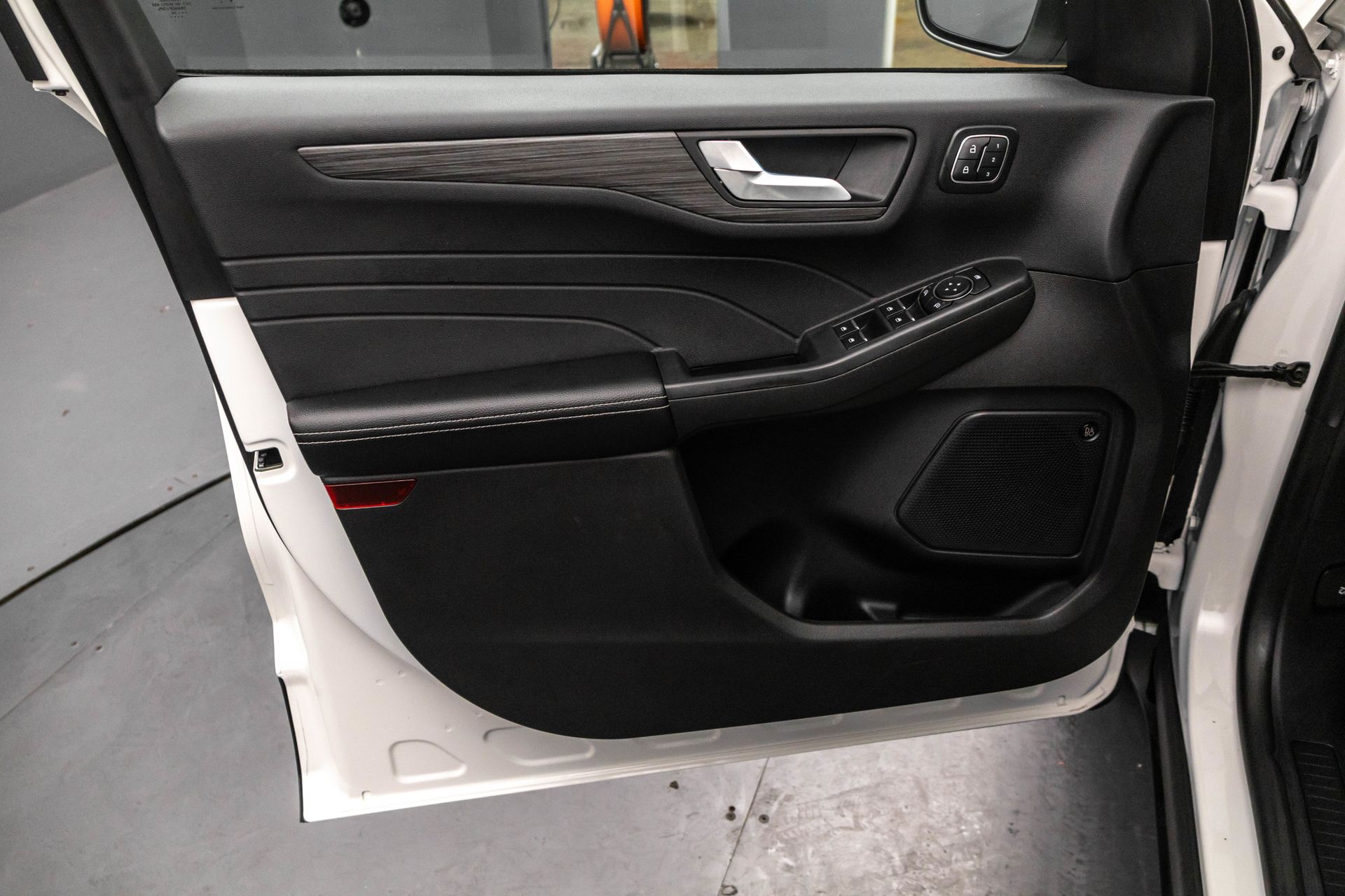 2024 FORD ESCAPE - Image 29