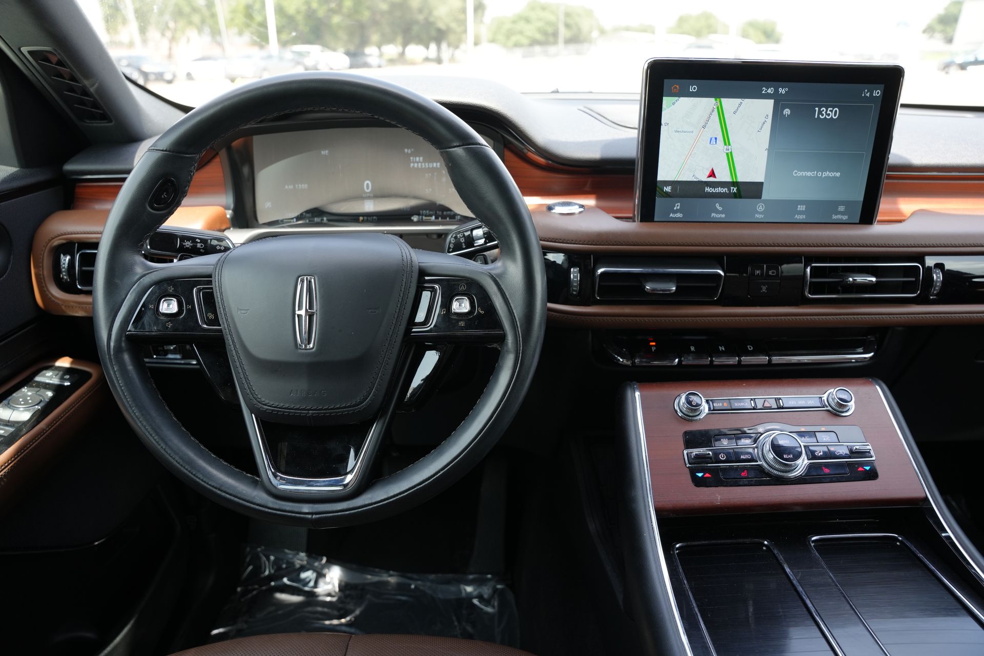 2023 Lincoln Aviator Reserve White at Genesis of Spring