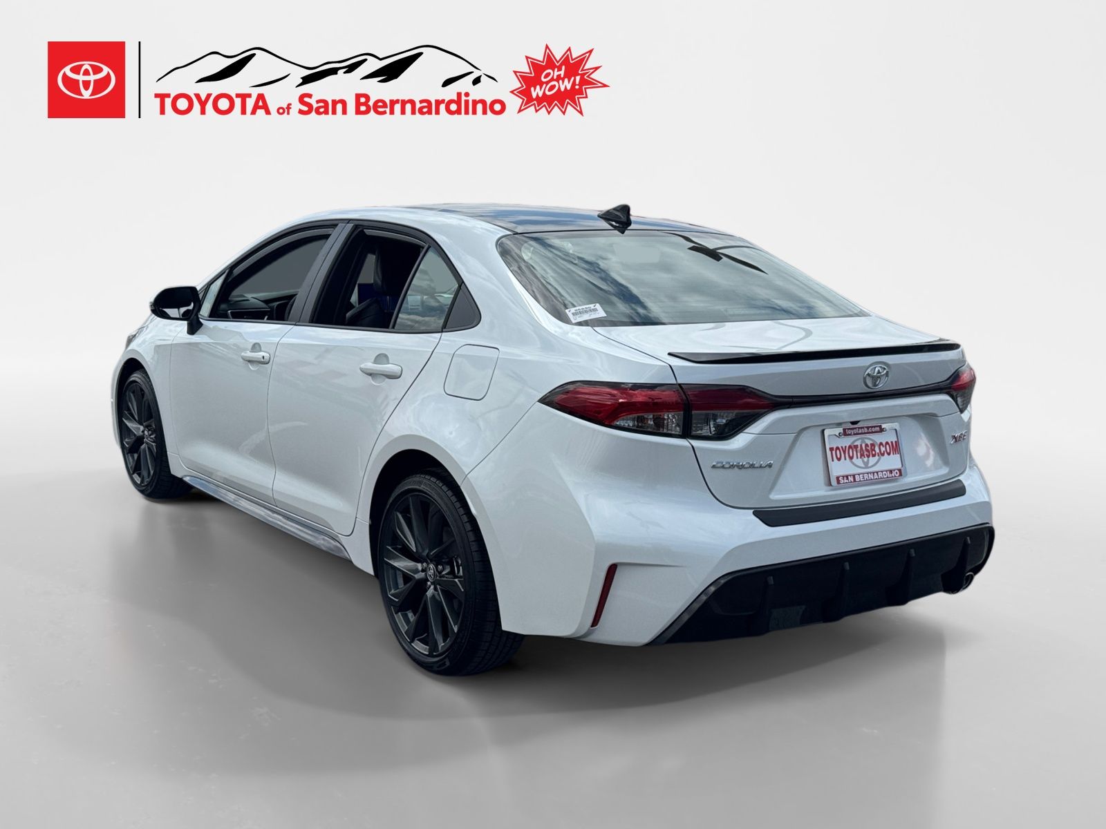 View vehicle photo 3