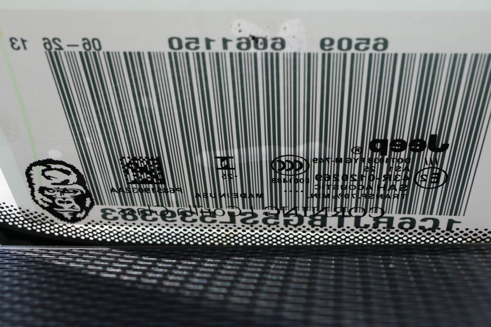 2025 JEEP GLADIATOR - Image 29