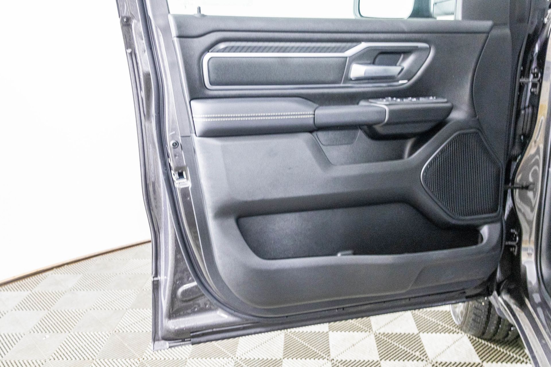 2026 RAM 1500 - Image 14